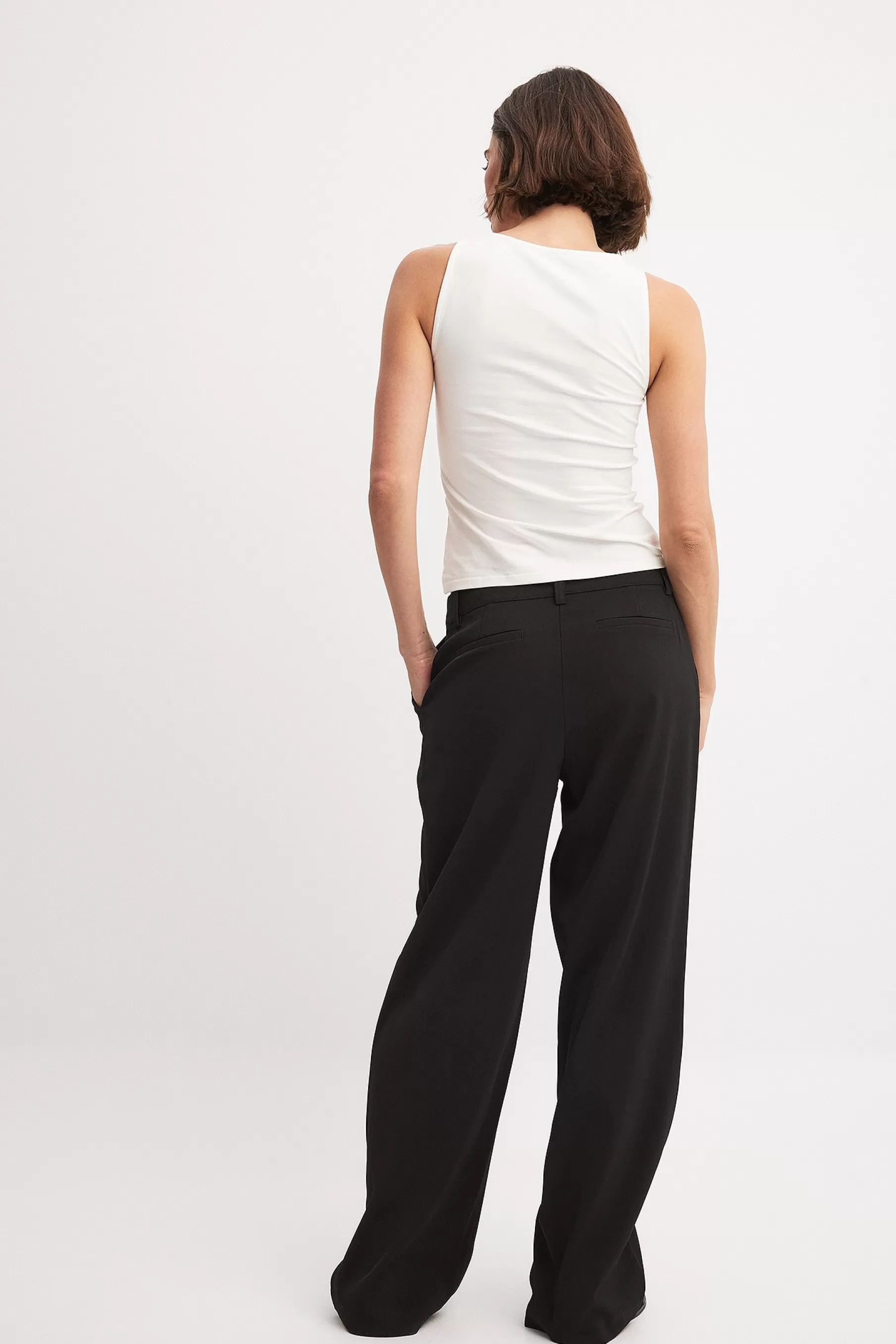 NA-KD Low Waist Pleated Suit Pants Black