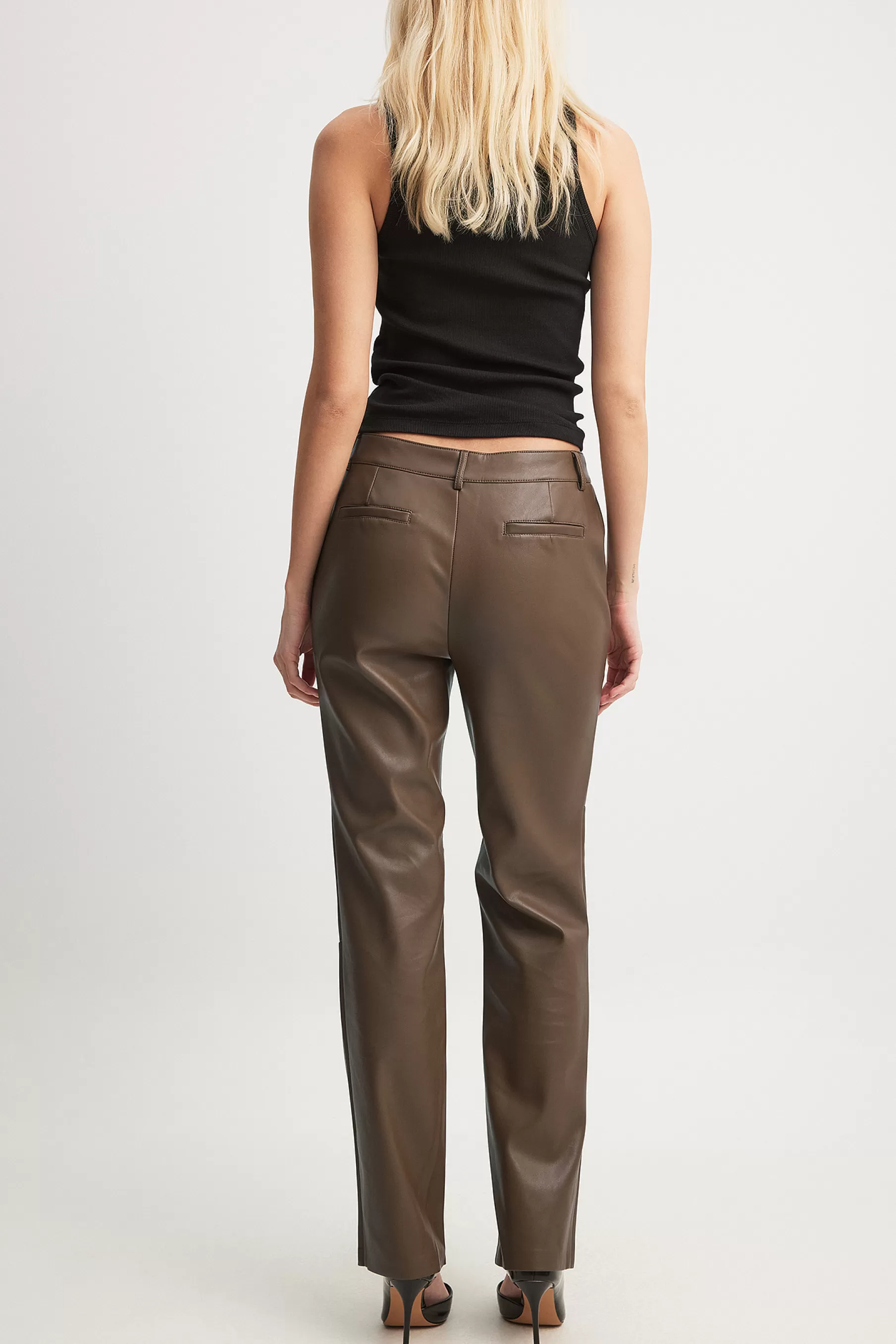 NA-KD Low Waist PU Trousers Brown