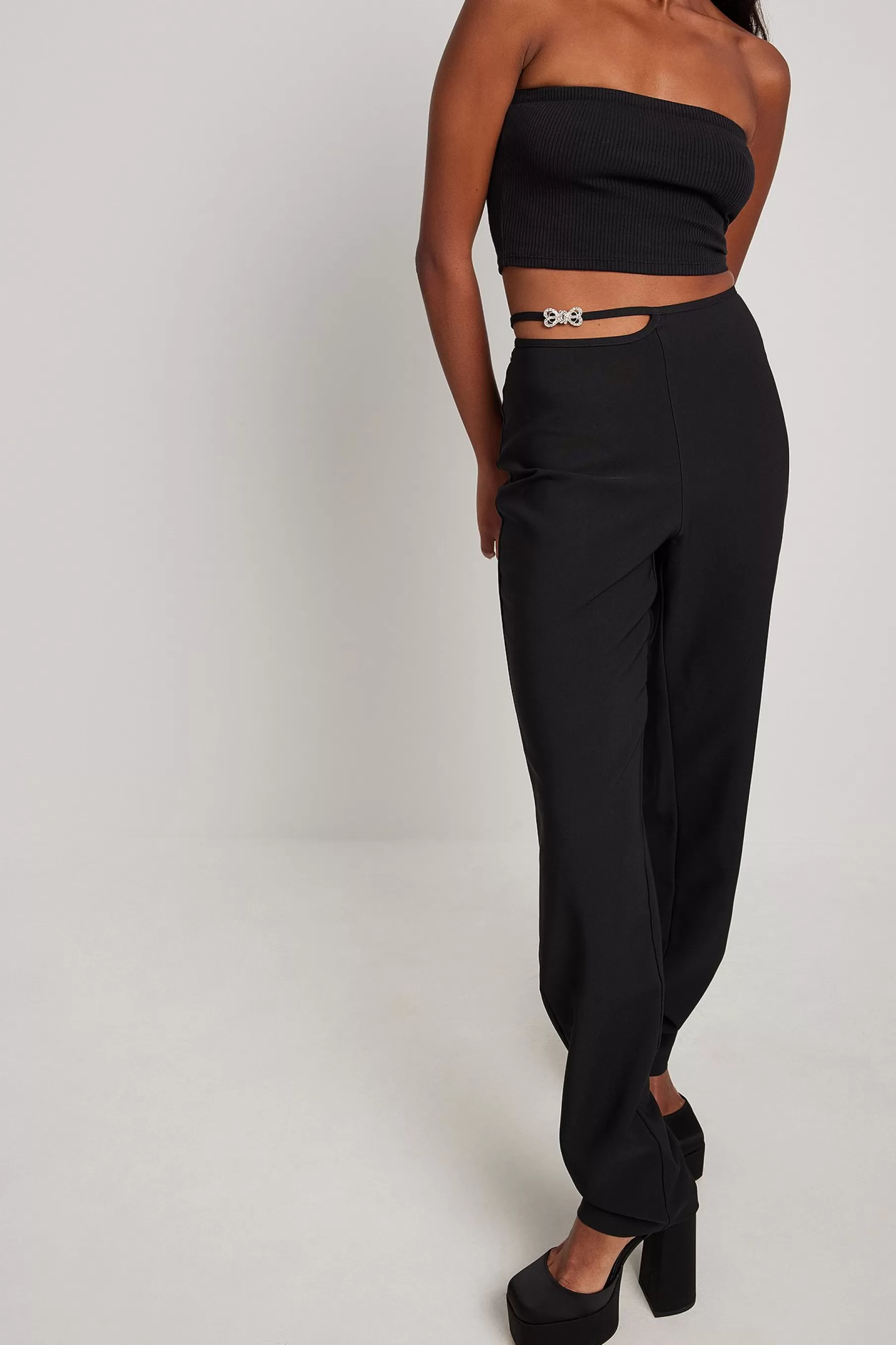 NA-KD Low Waist Strap Detailed Pants Black