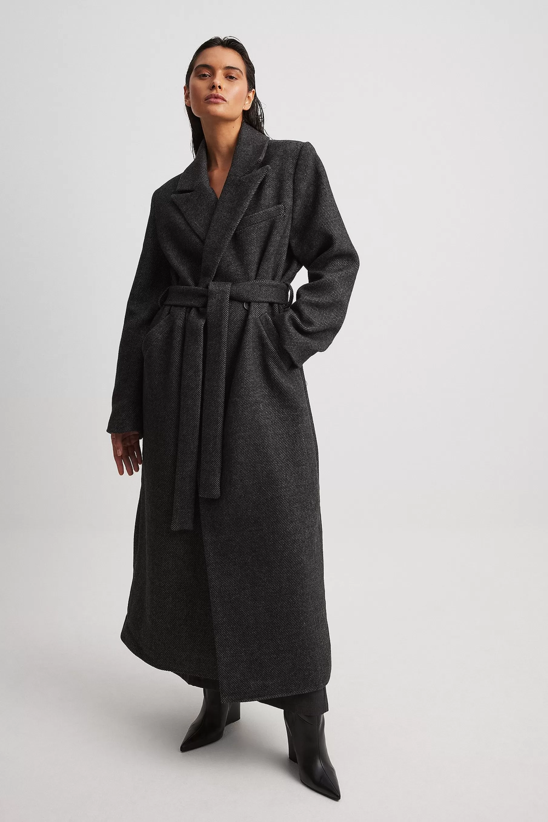 NA-KD Marked Shoulder Belted Maxi Coat Grey