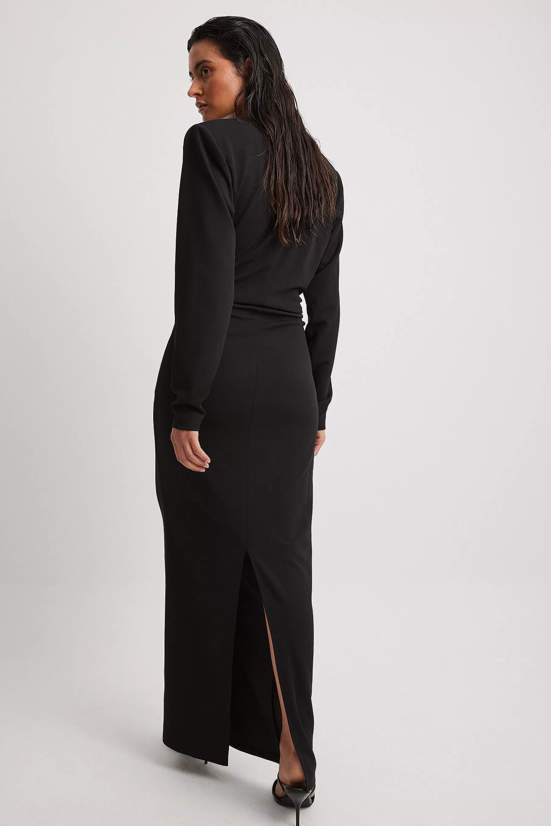 NA-KD Marked Shoulder Maxi Dress Black