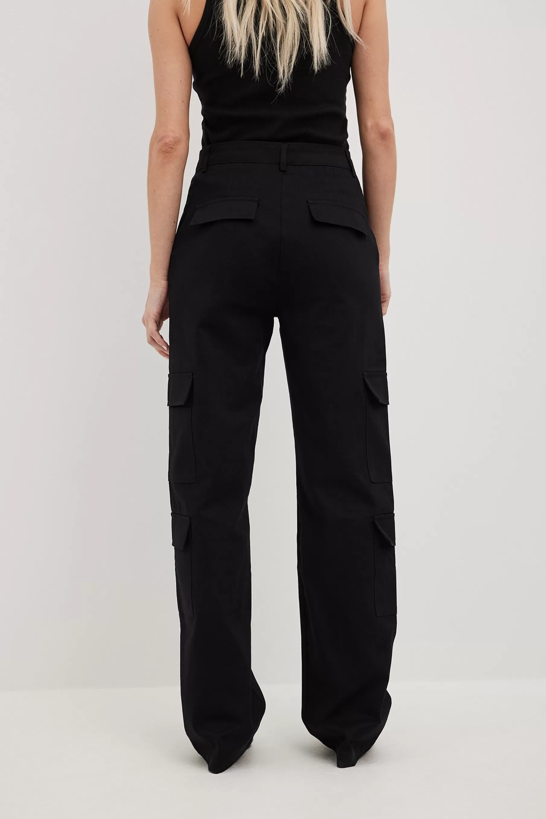 NA-KD Mid Waist Cargo Pocket Pants Black