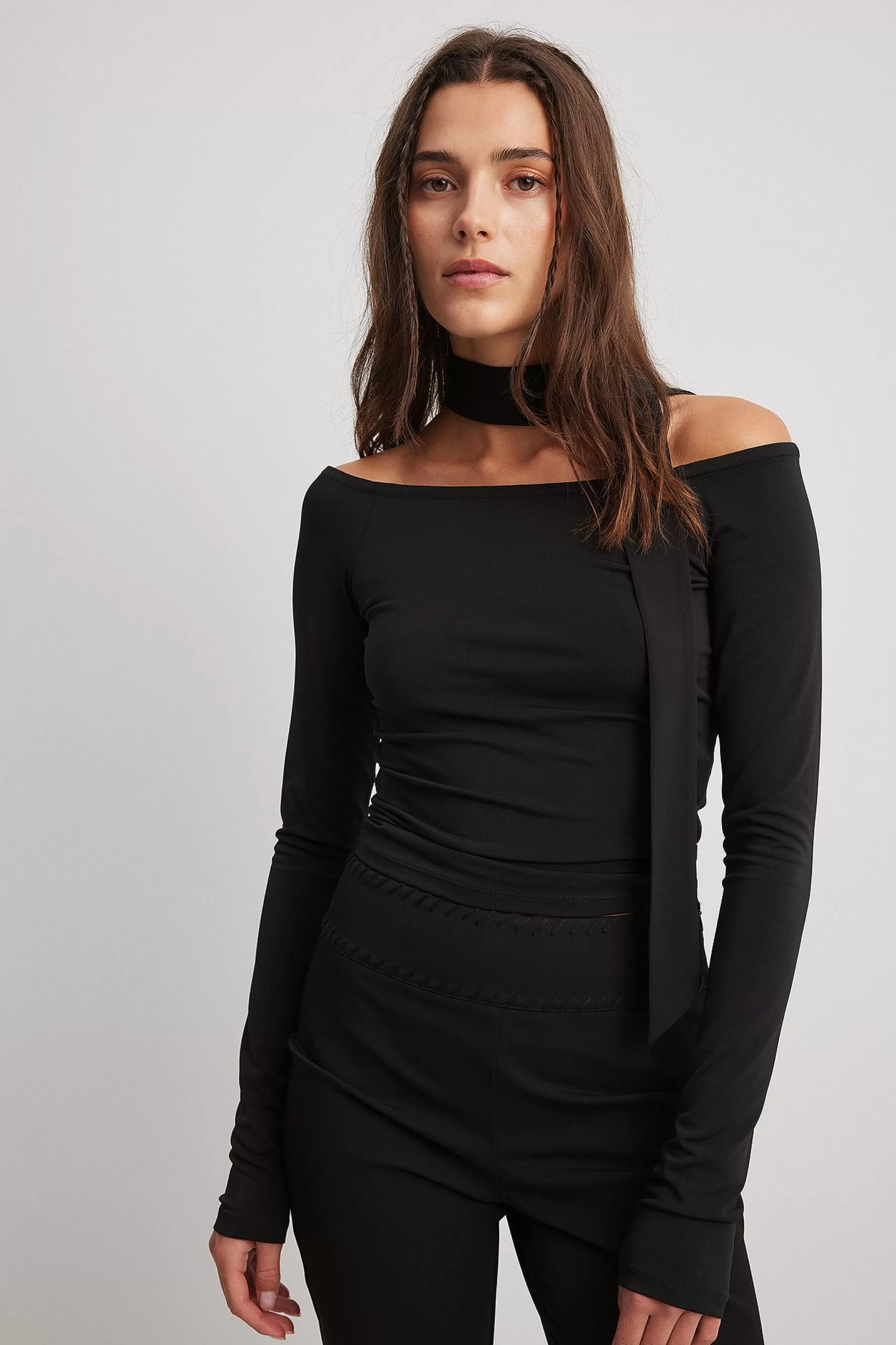 NA-KD Neck Detail Long Sleeve Top Black