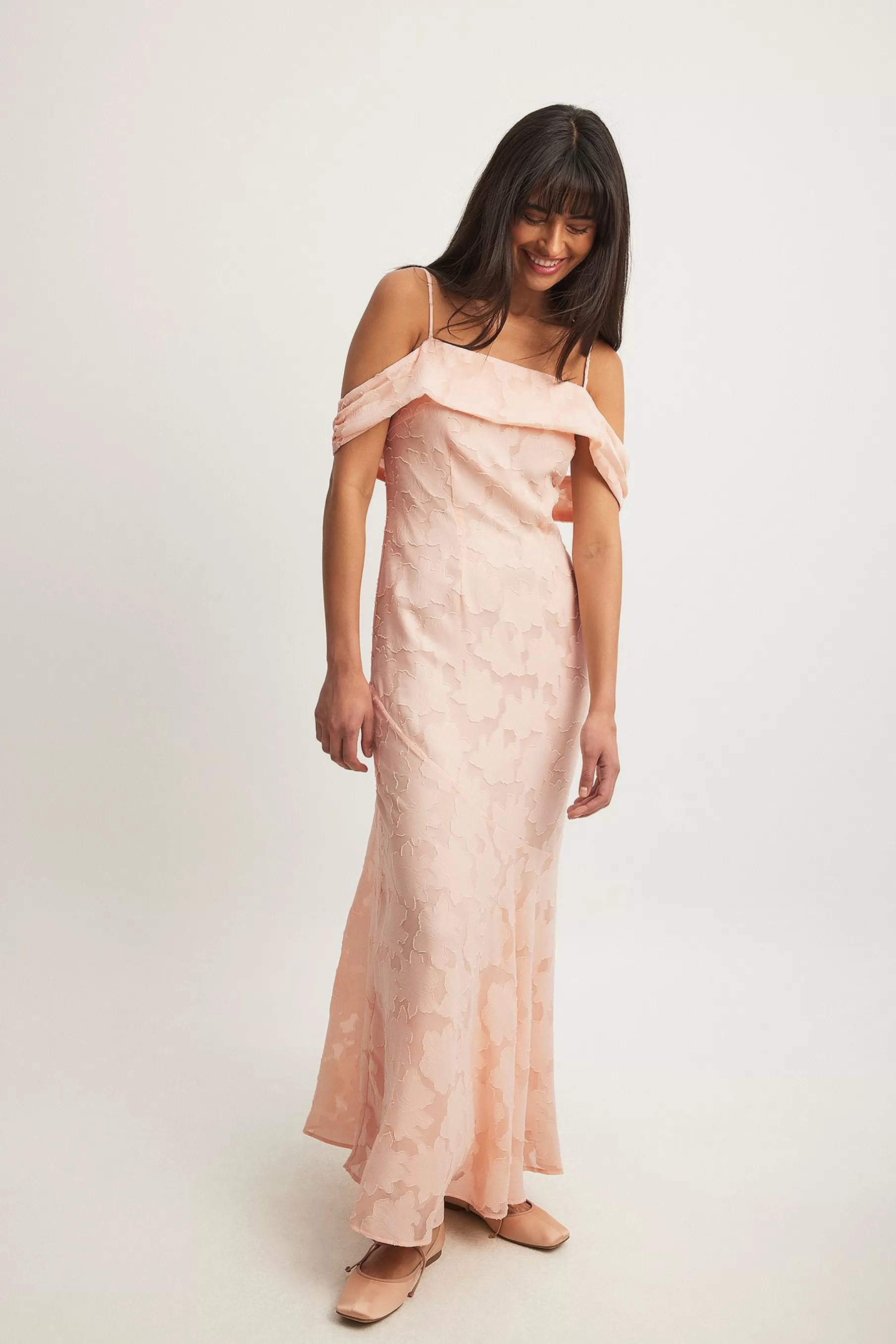 NA-KD Off Shoulder Jacquard Maxi Dress Pink