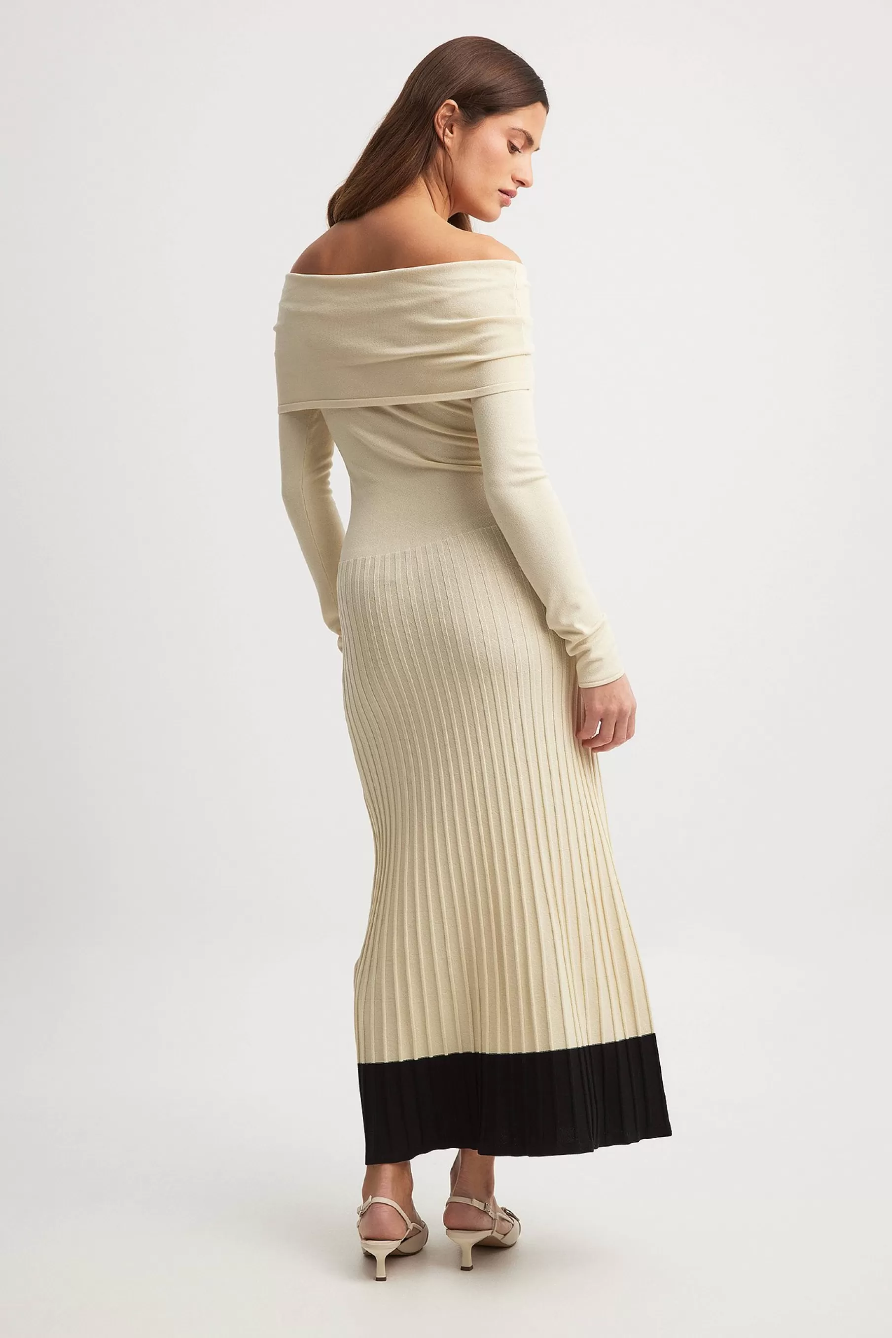 NA-KD Off Shoulder Knitted Maxi Dress Beige