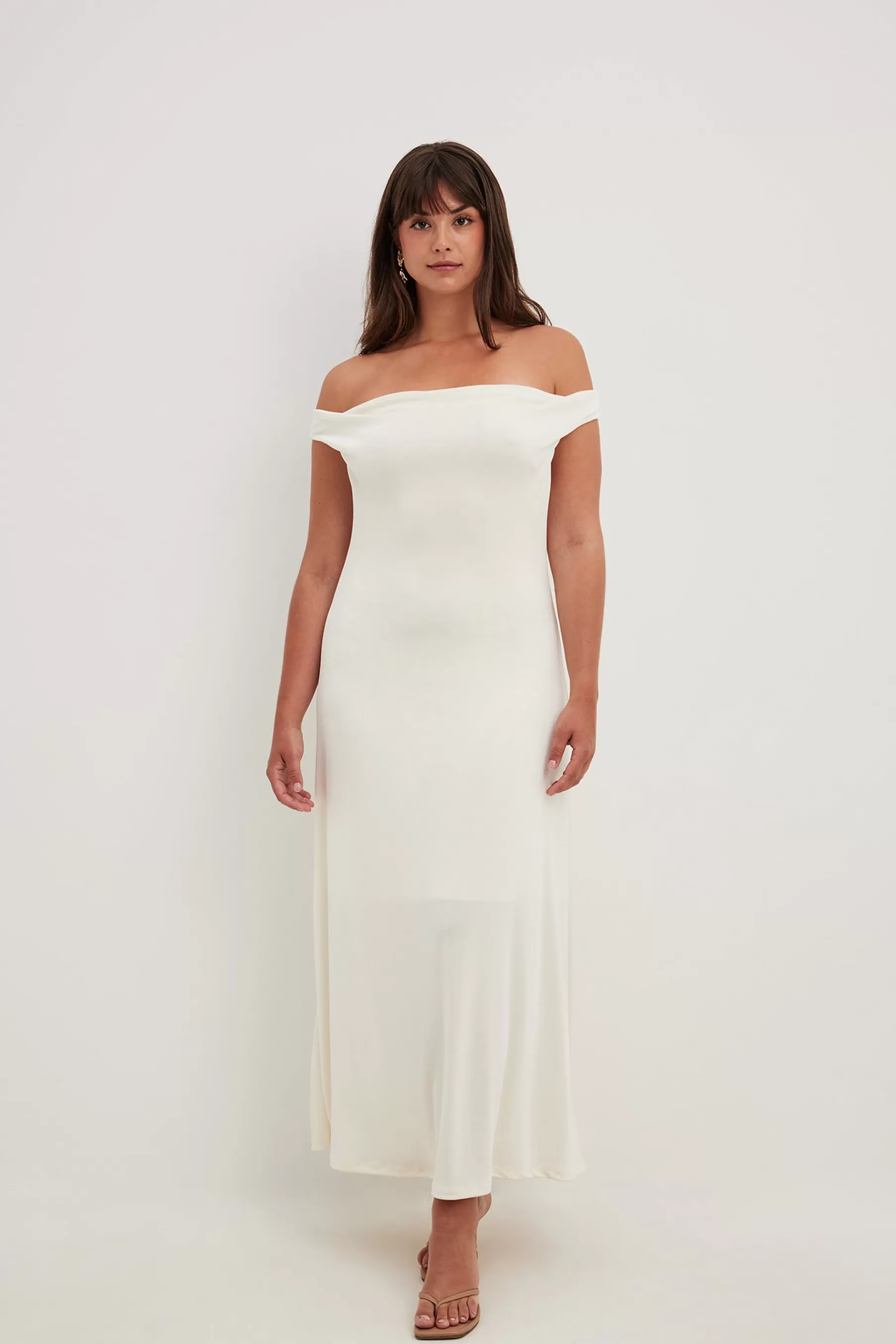 NA-KD Off Shoulder Maxi Dress Offwhite