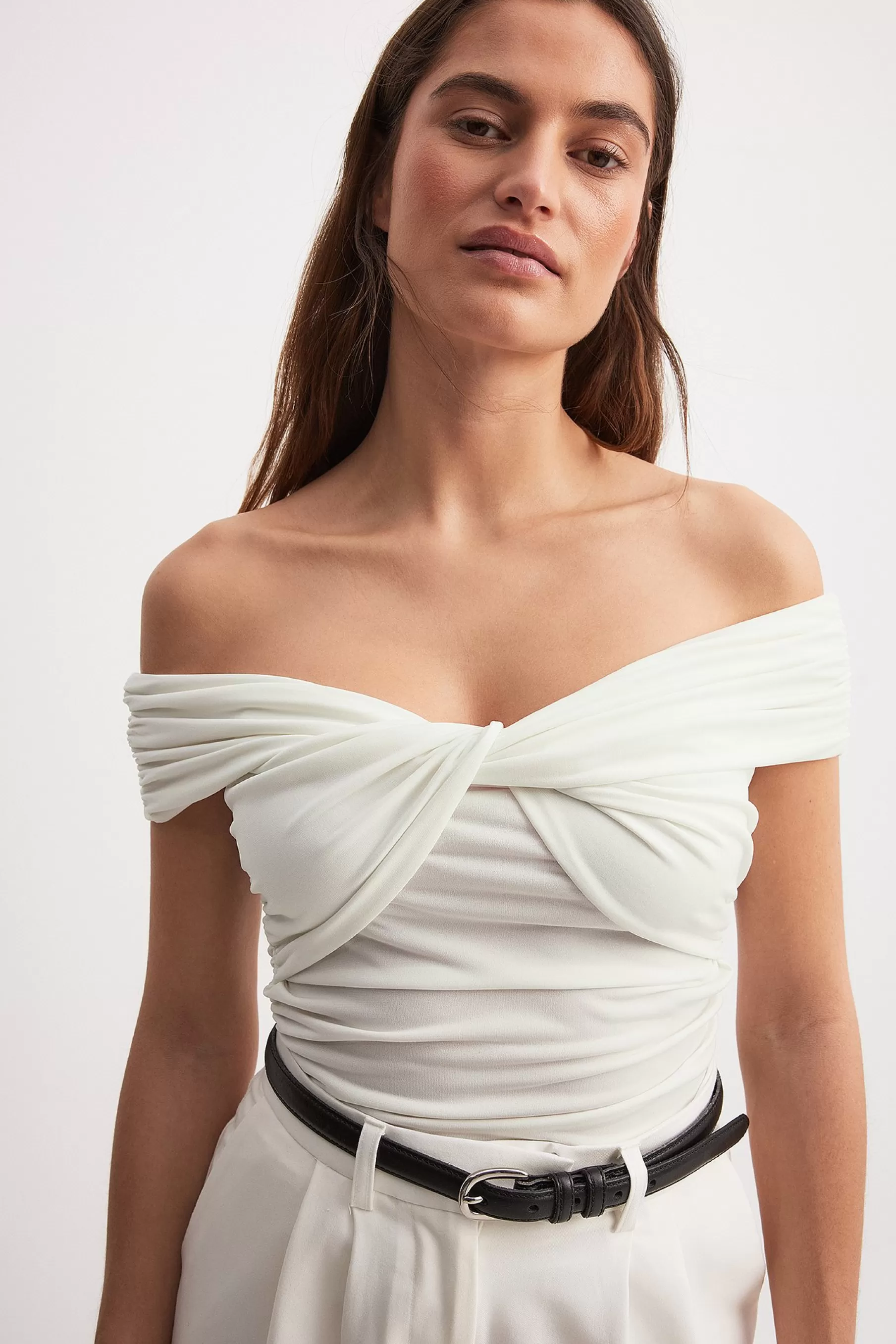 NA-KD Off Shoulder Top Offwhite