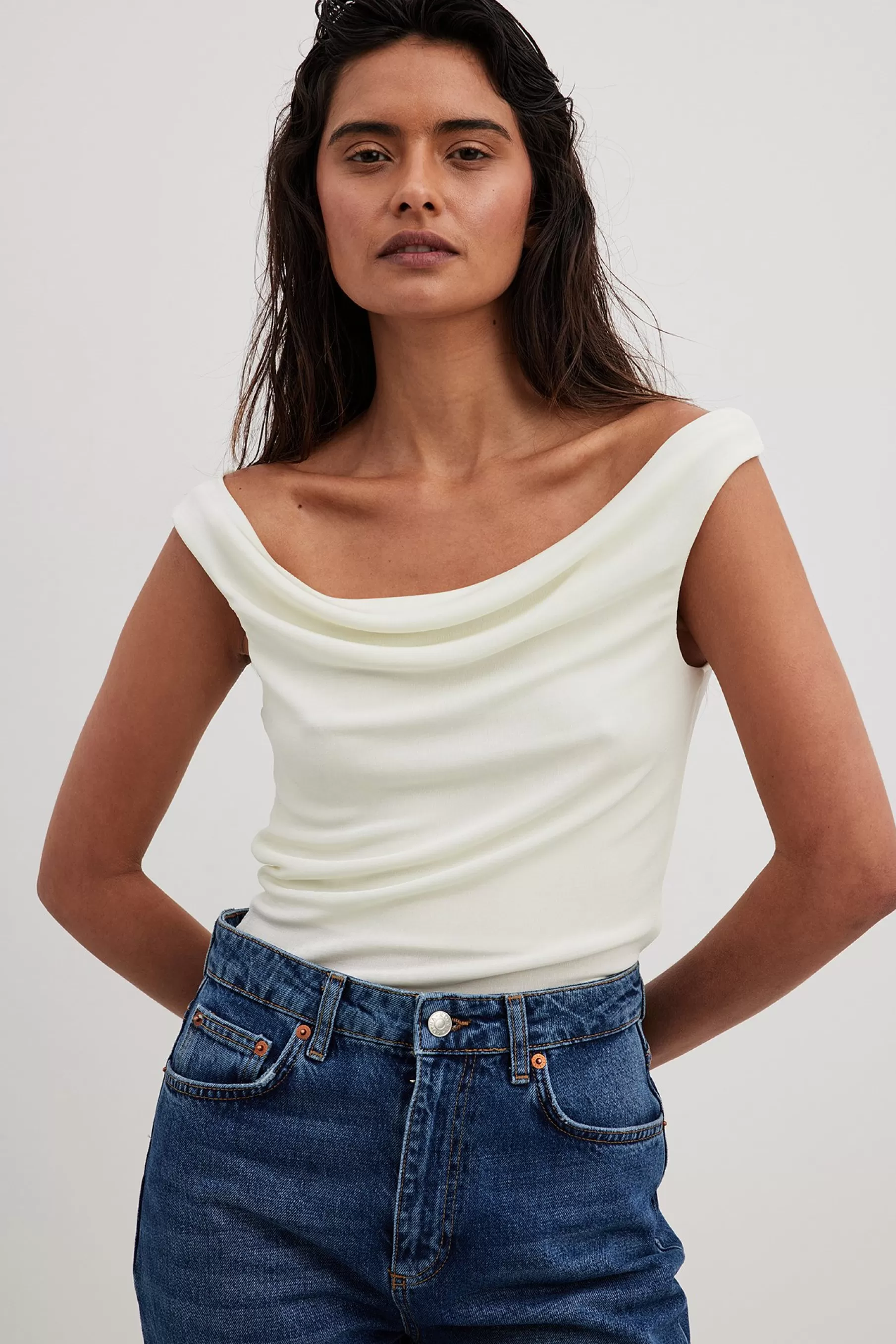 NA-KD Off Shoulder Waterfall Top Offwhite