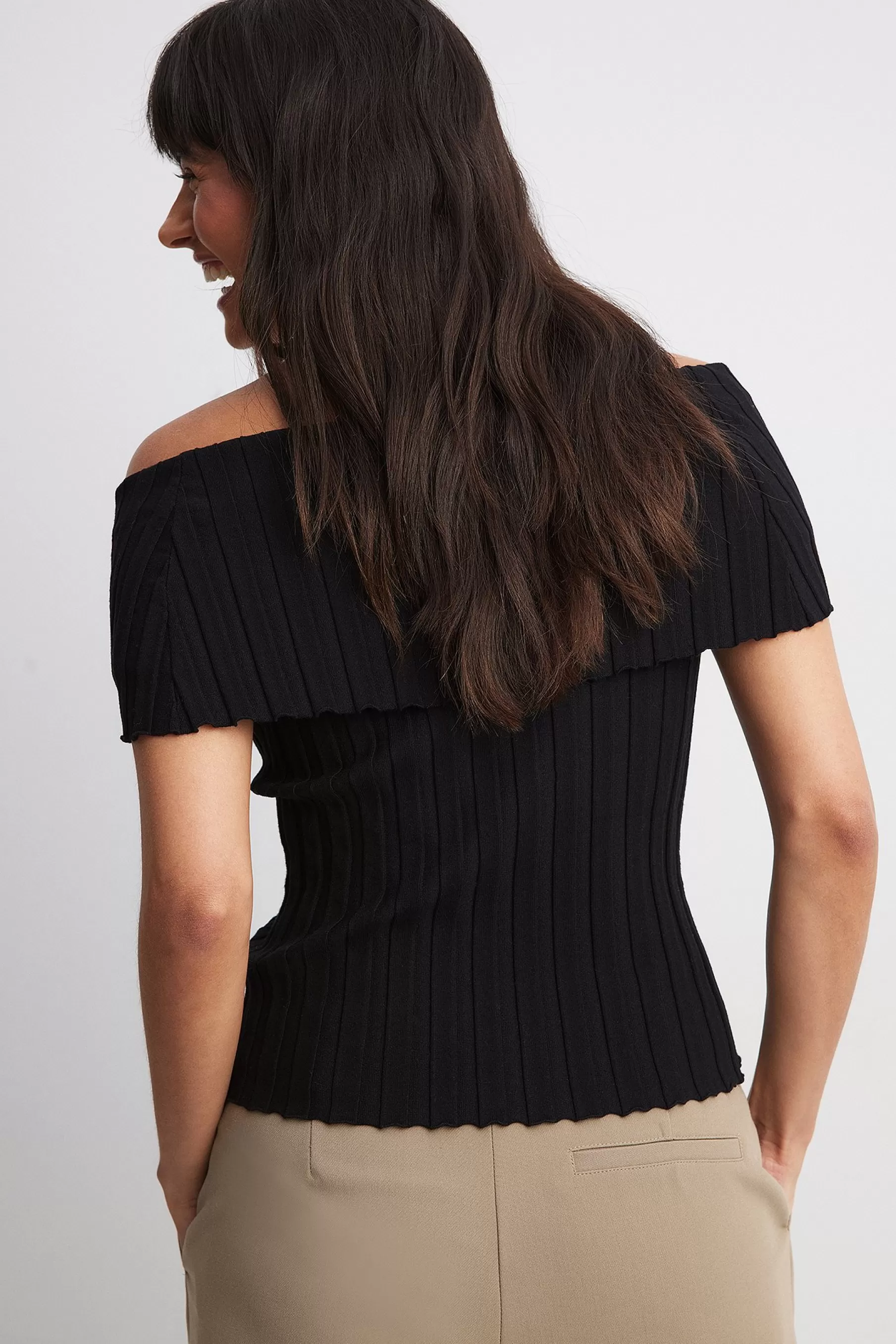 NA-KD Offshoulder Knitted Top Black