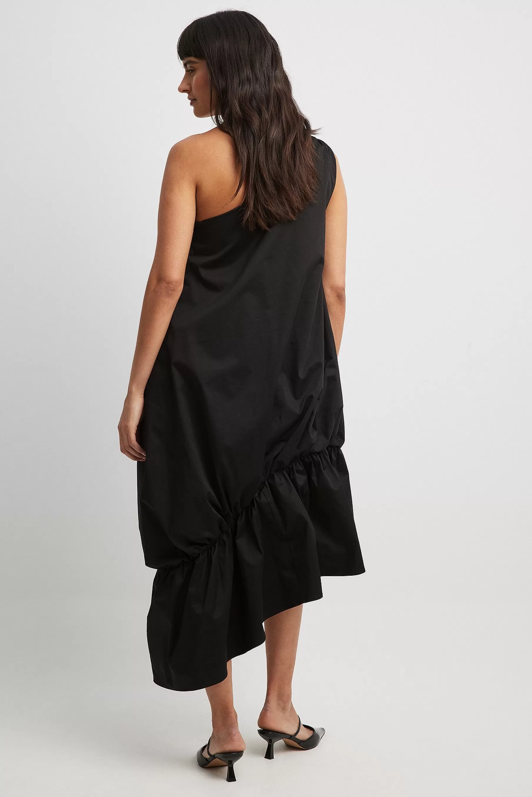 NA-KD One Shoulder Asymmetric Big Volume Dress Black