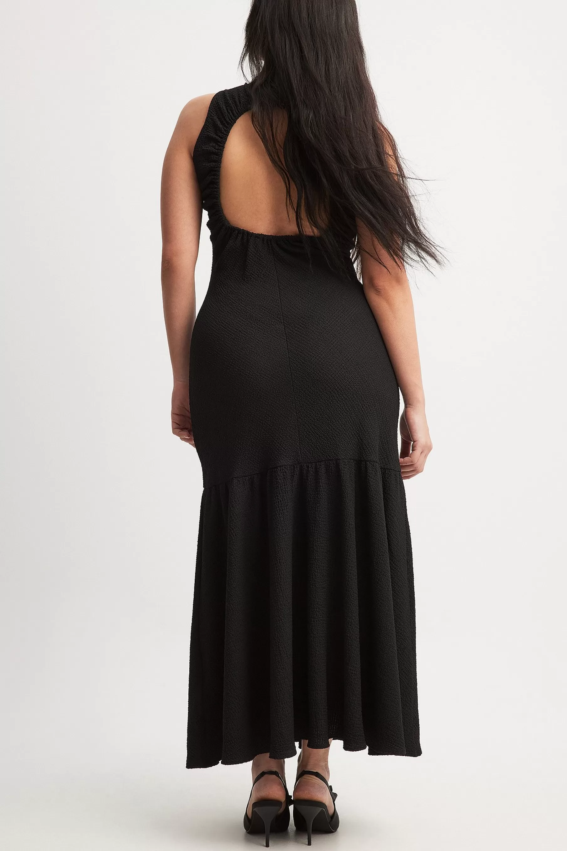 NA-KD Open Back Structured Maxi Dress Black