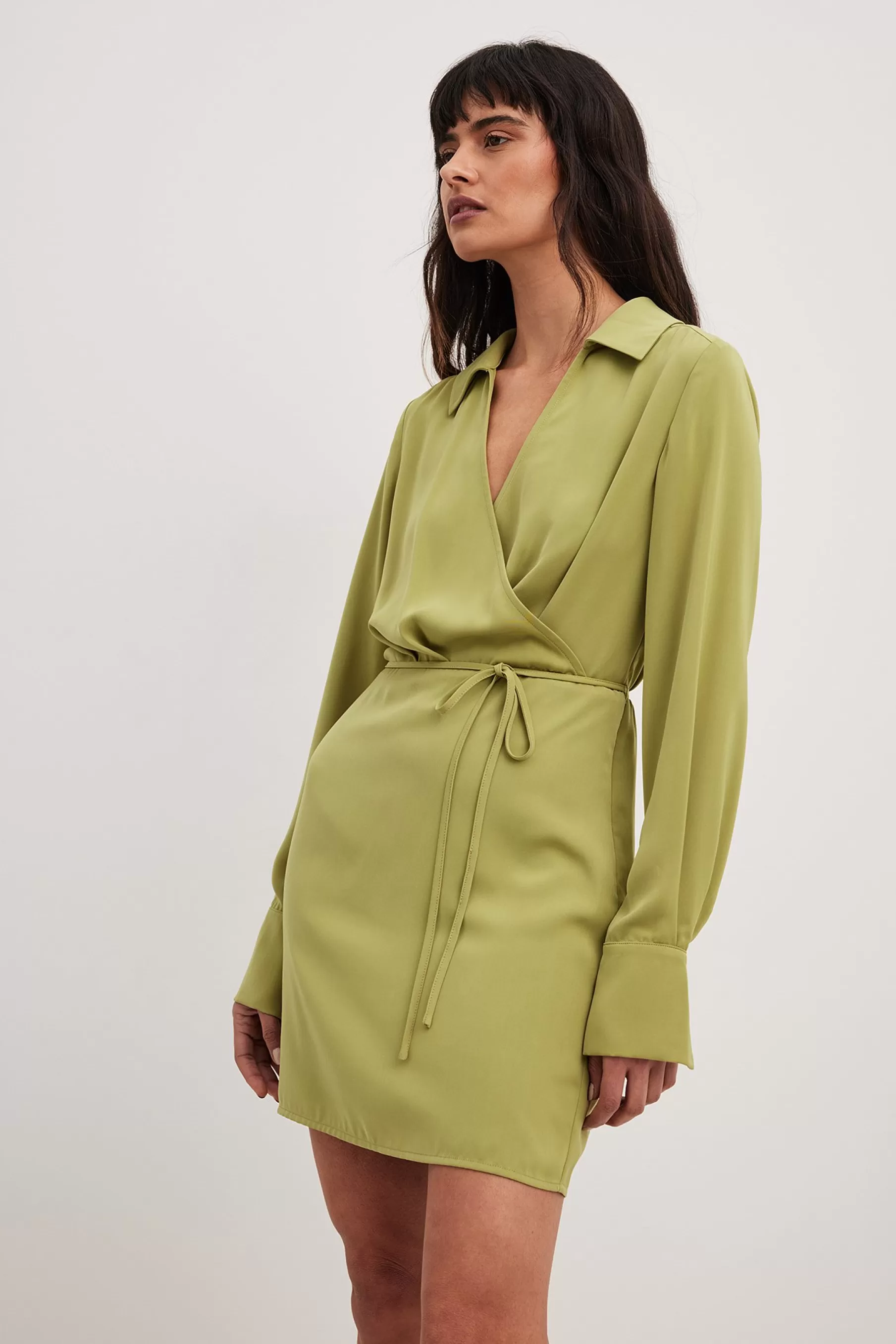 NA-KD Overlap Classic Mini Dress Green