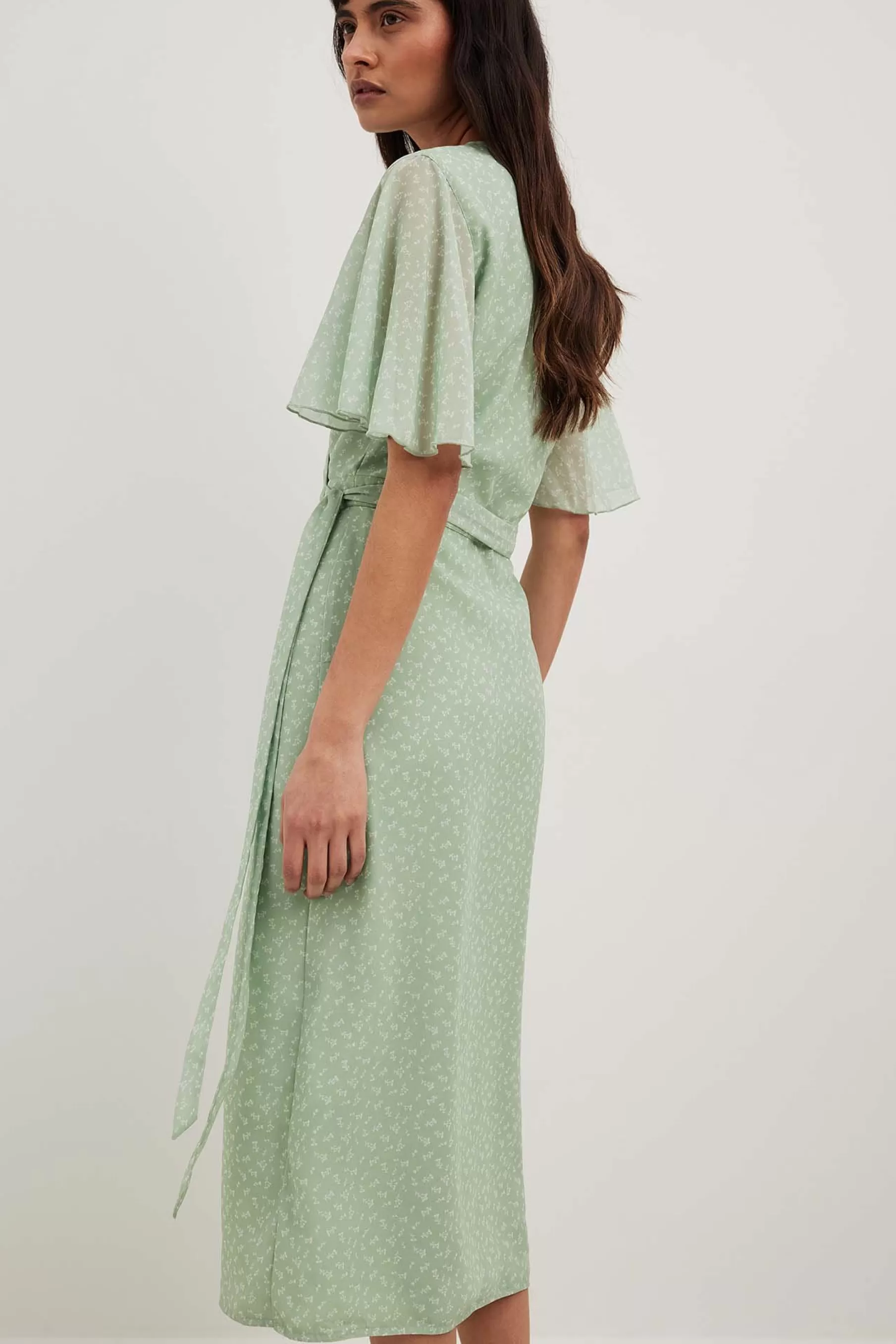 NA-KD Overlap Short Sleeve Midi Dress Green