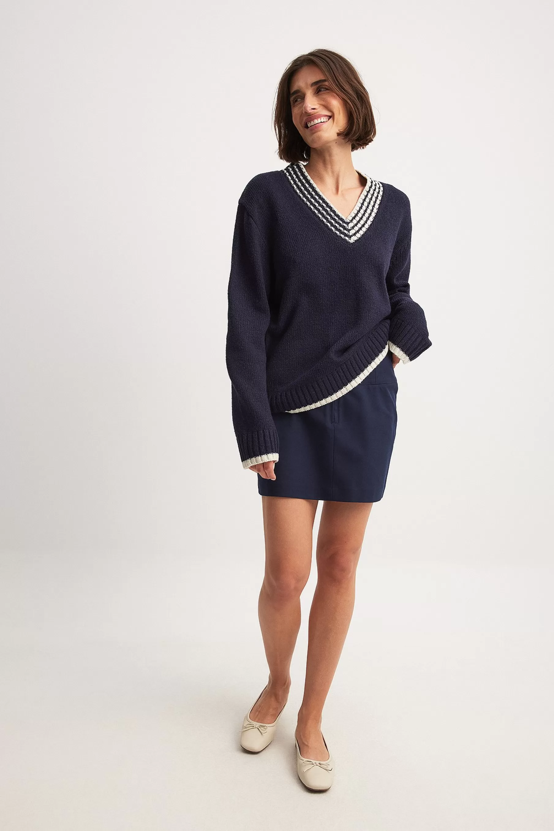 NA-KD Oversized V-neck Contrast Detail Sweater Blue