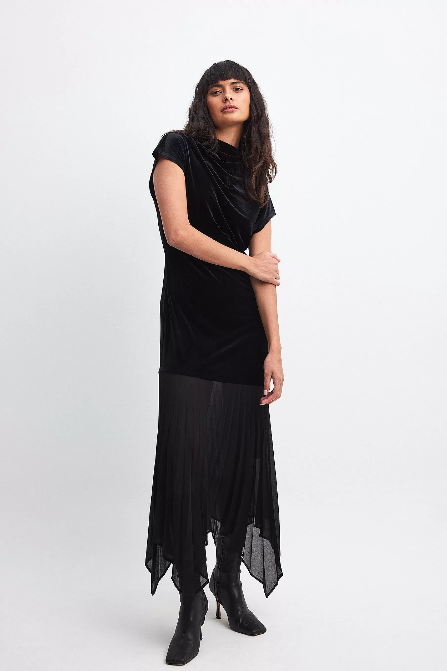 NA-KD Pleated Skirt Midi Dress Black