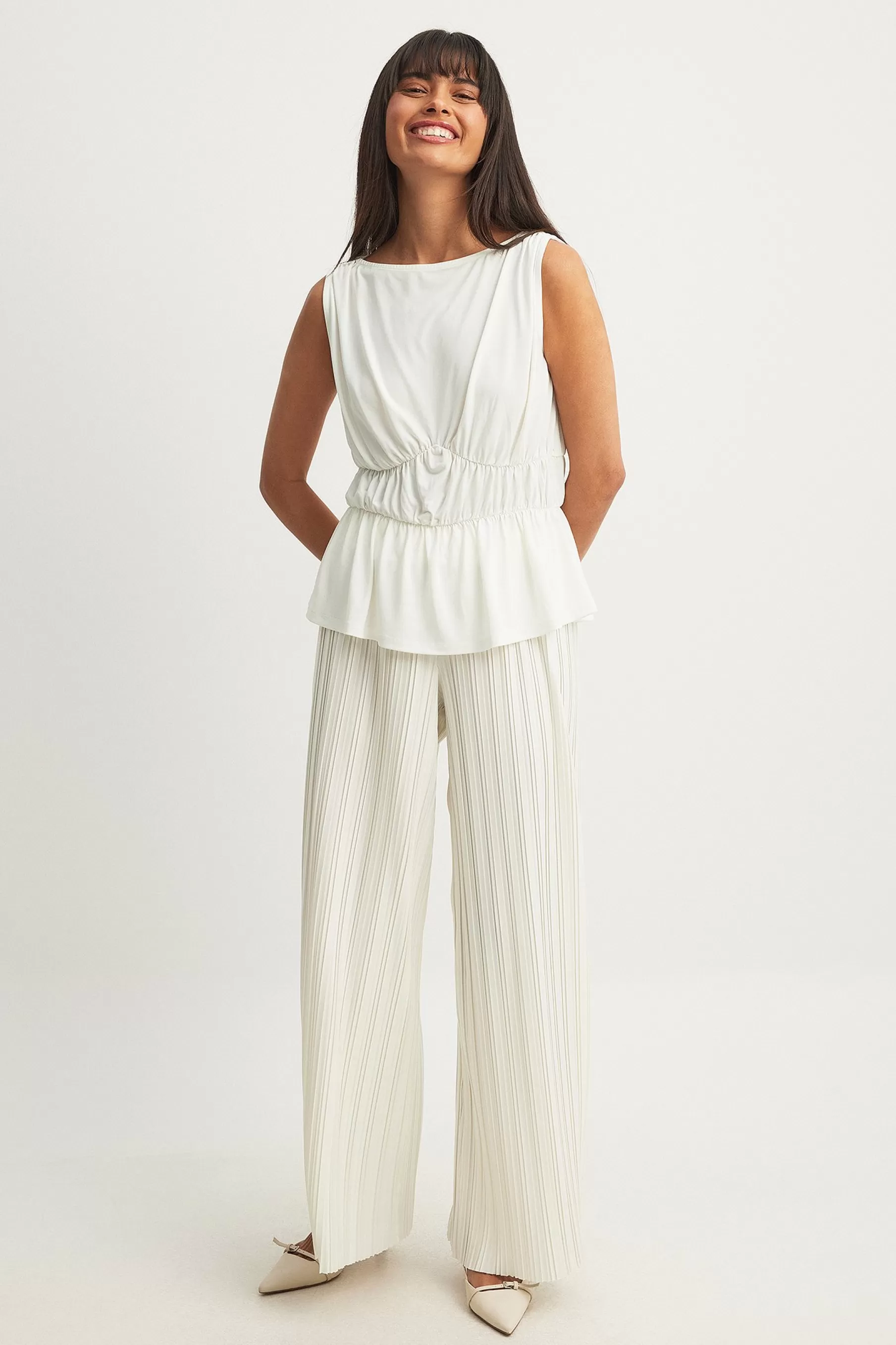 NA-KD Pleated Trousers Offwhite