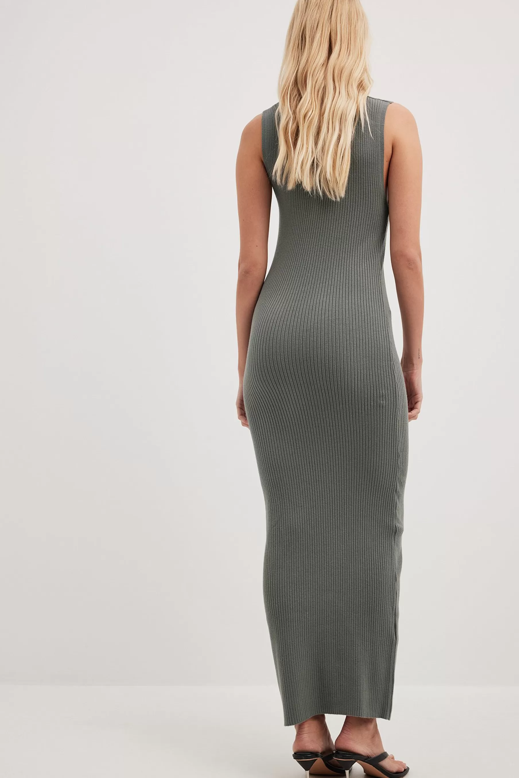 NA-KD Ribbed Fine Knitted Maxi Dress Grey