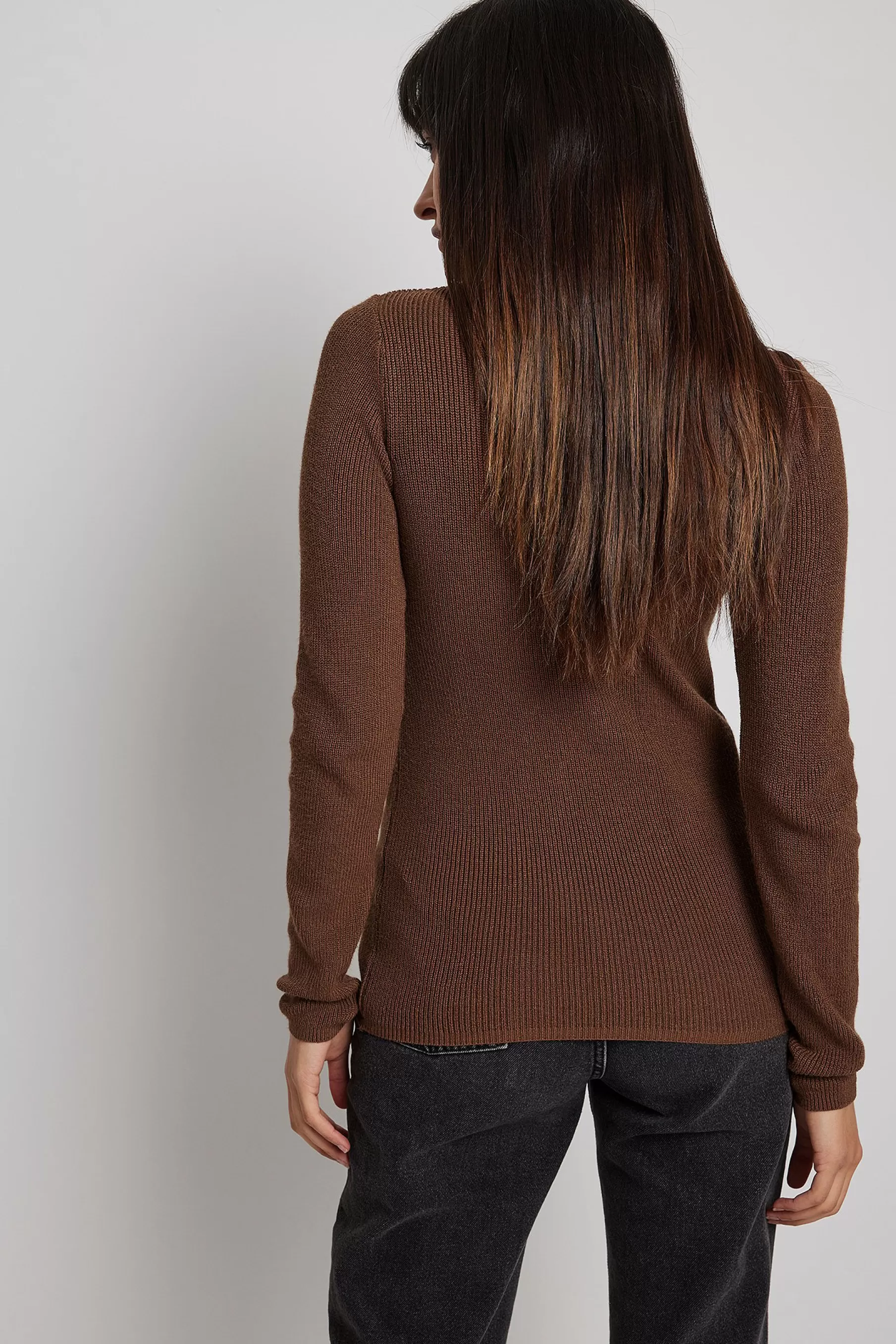 NA-KD Ribbed High Neck Knitted Sweater Brown