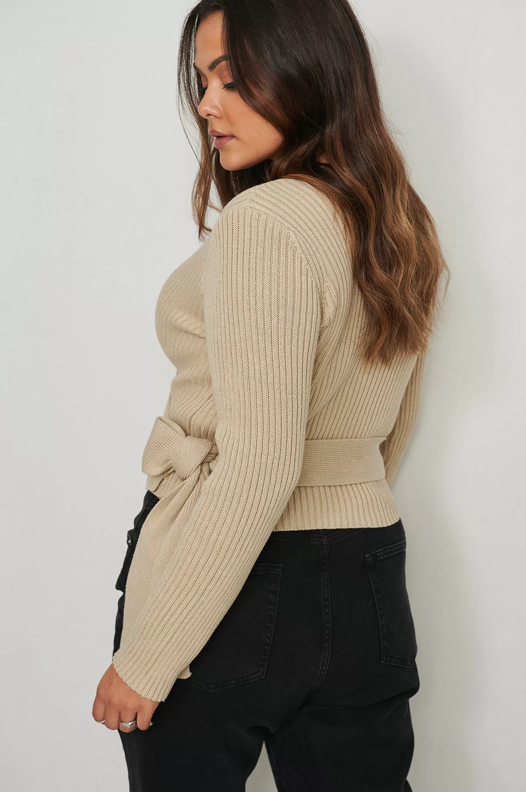 NA-KD Ribbed Knitted Overlap Sweater Beige