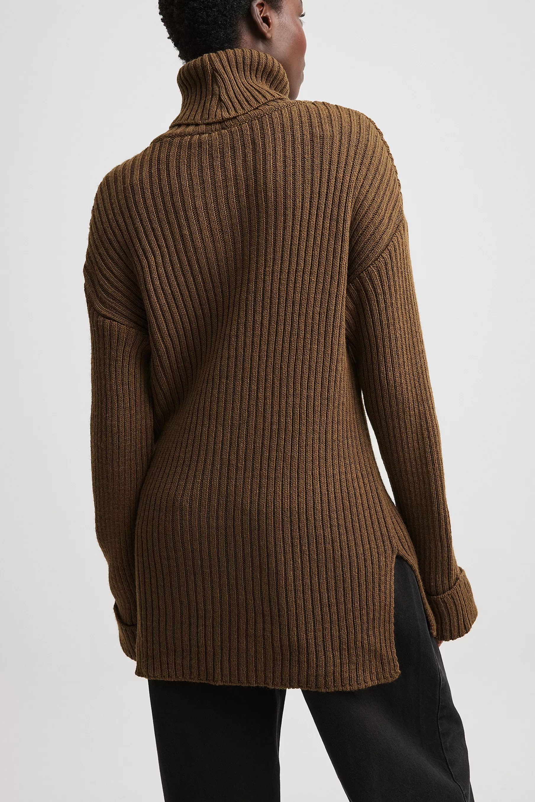 NA-KD Ribbed Knitted Turtleneck Side Slit Sweater Brown