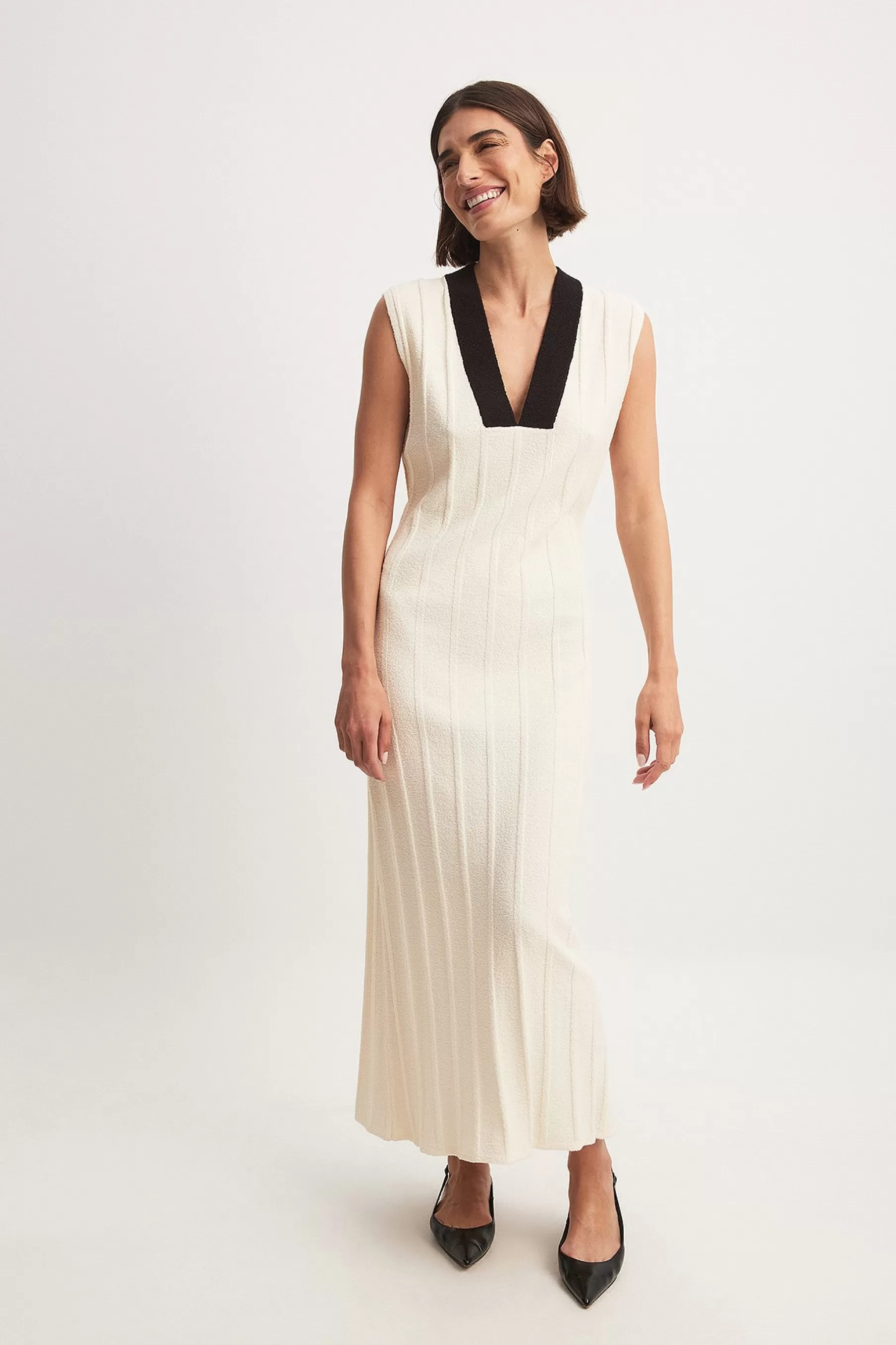 NA-KD Ribbed Knitted V-neck Midi Dress Offwhite