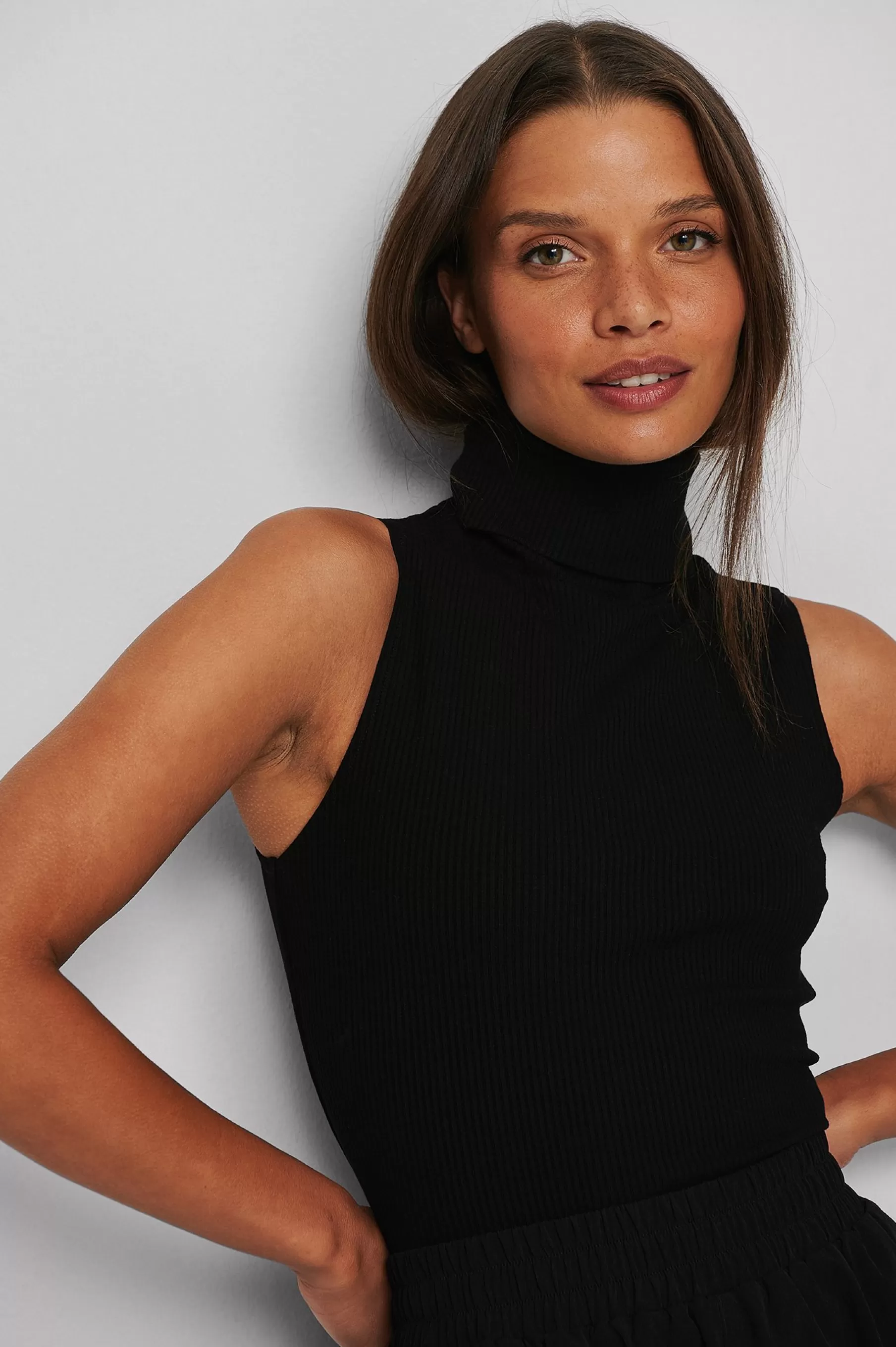 NA-KD Roll Neck Sleeveless Top Black