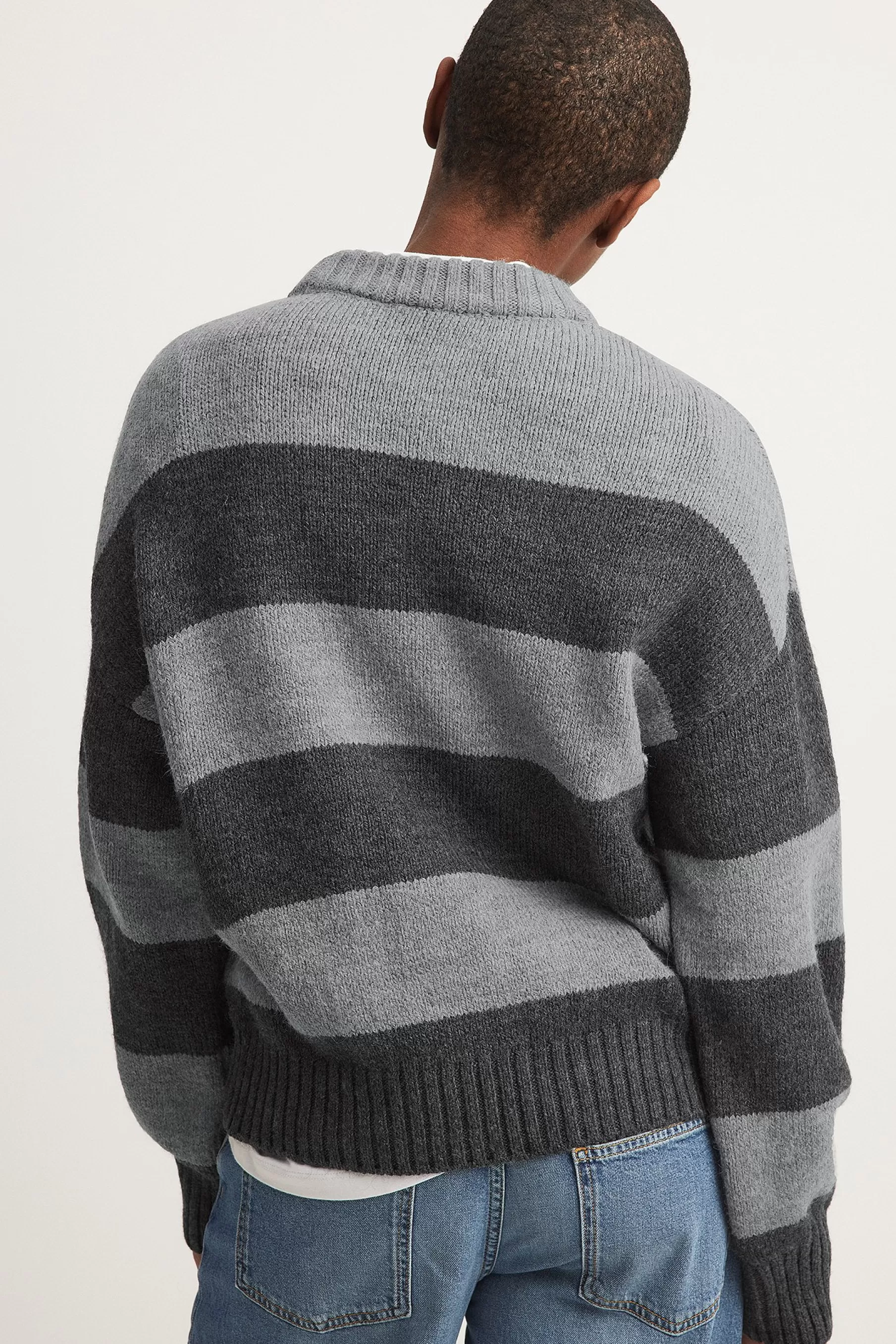 NA-KD Round Neck Knitted Striped Sweater Grey