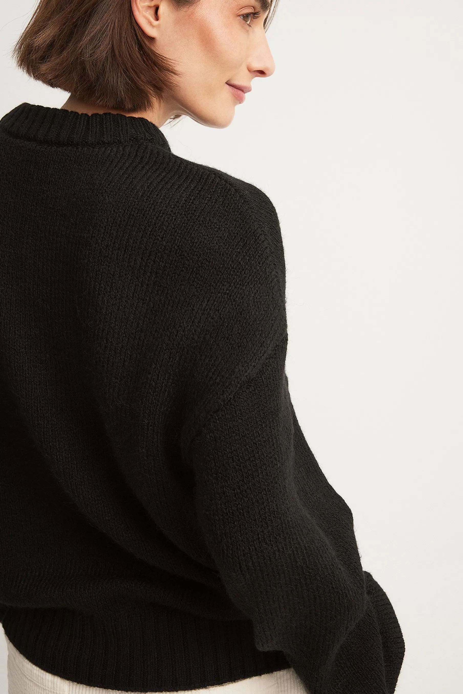 NA-KD Round Neck Knitted Sweater Black