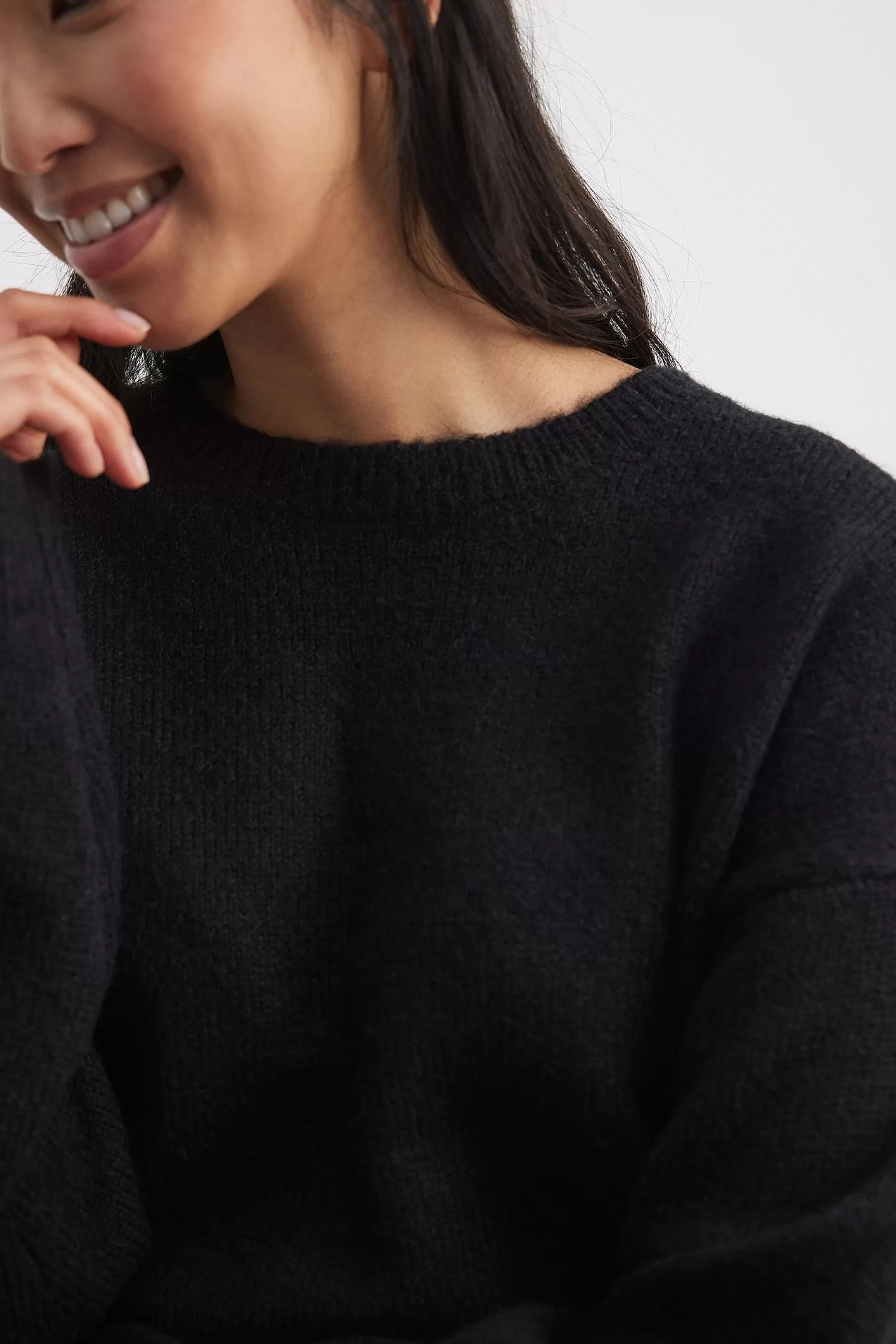 NA-KD Round Neck Knitted Sweater Black