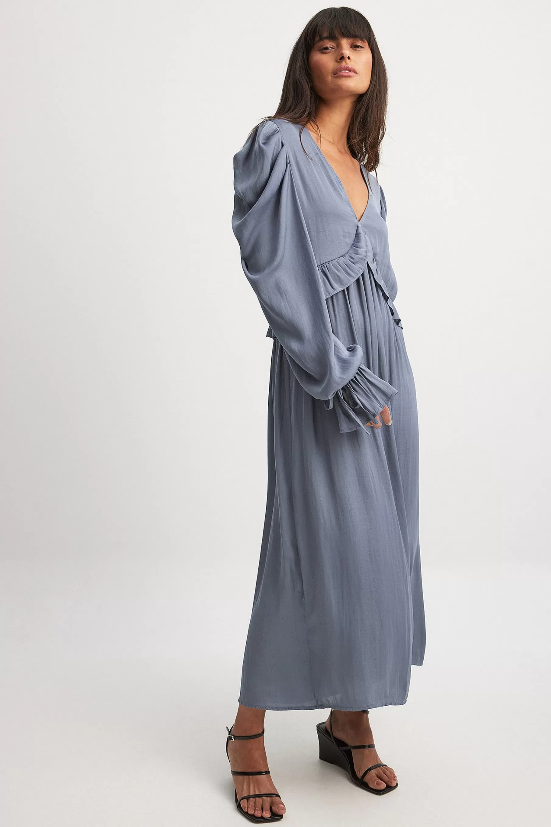 NA-KD Ruffle Detail Tie Sleeve Midi Dress Blue