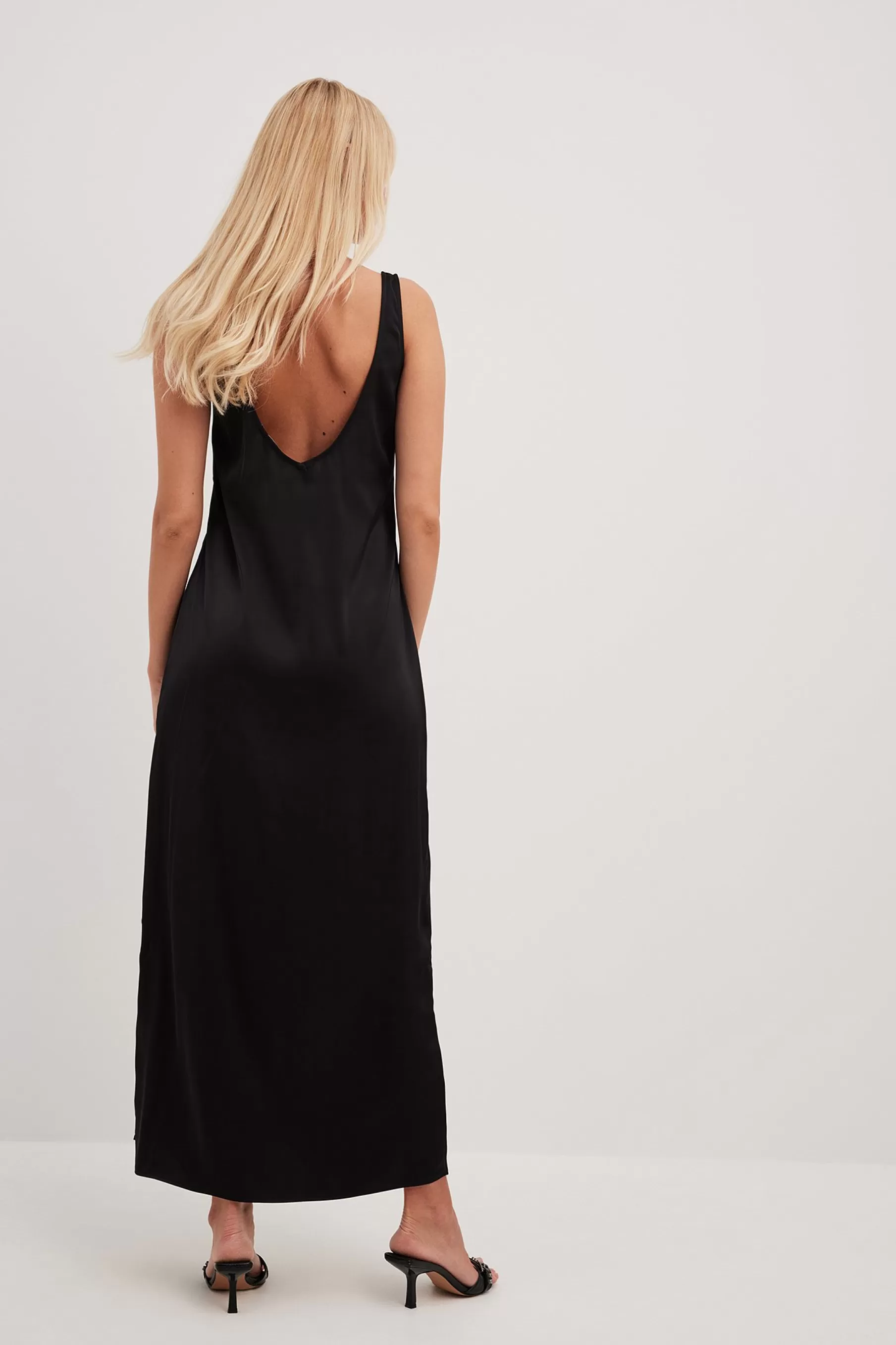 NA-KD Satin Slit Detail Maxi Dress Black