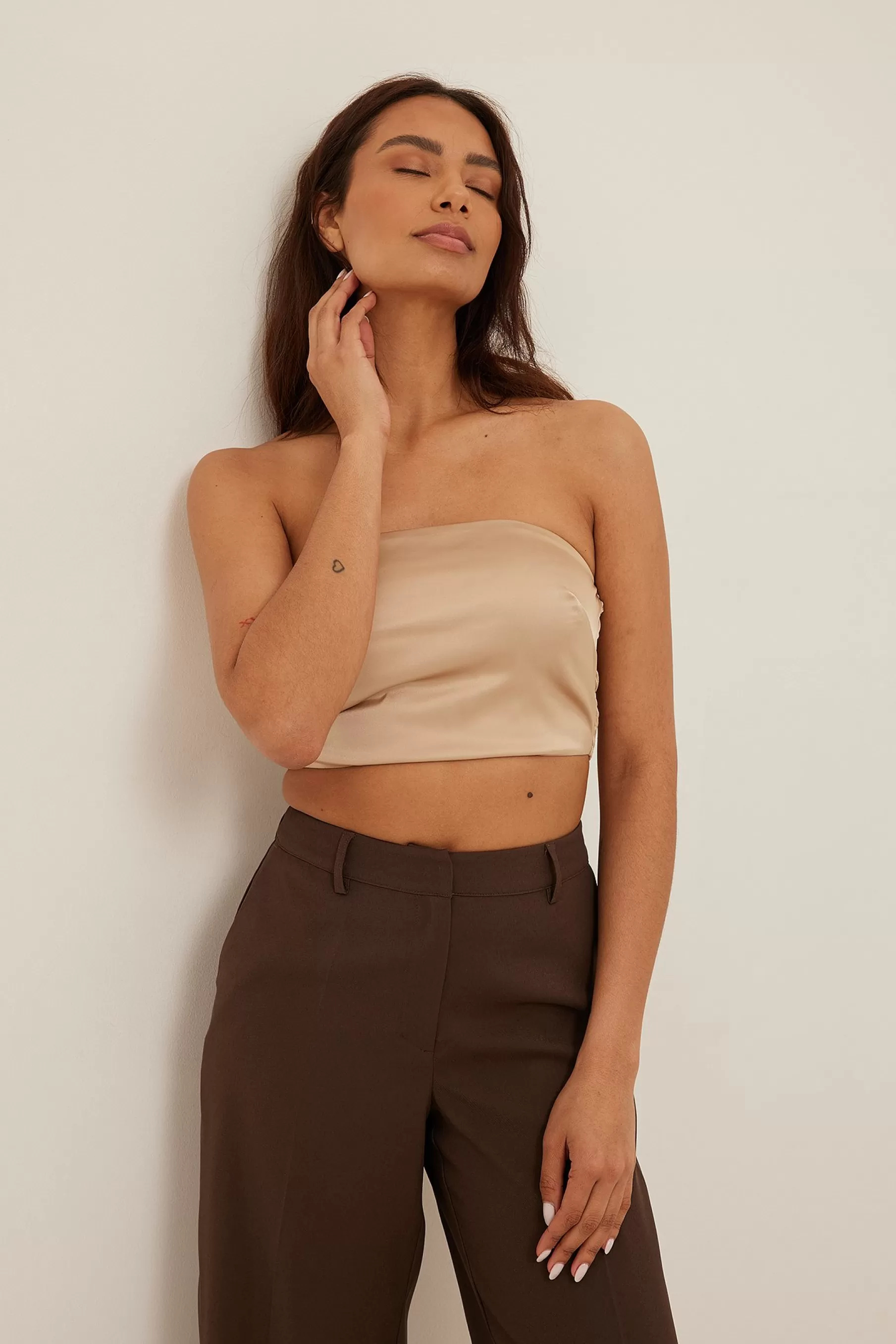 NA-KD Satin Tube Top Beige