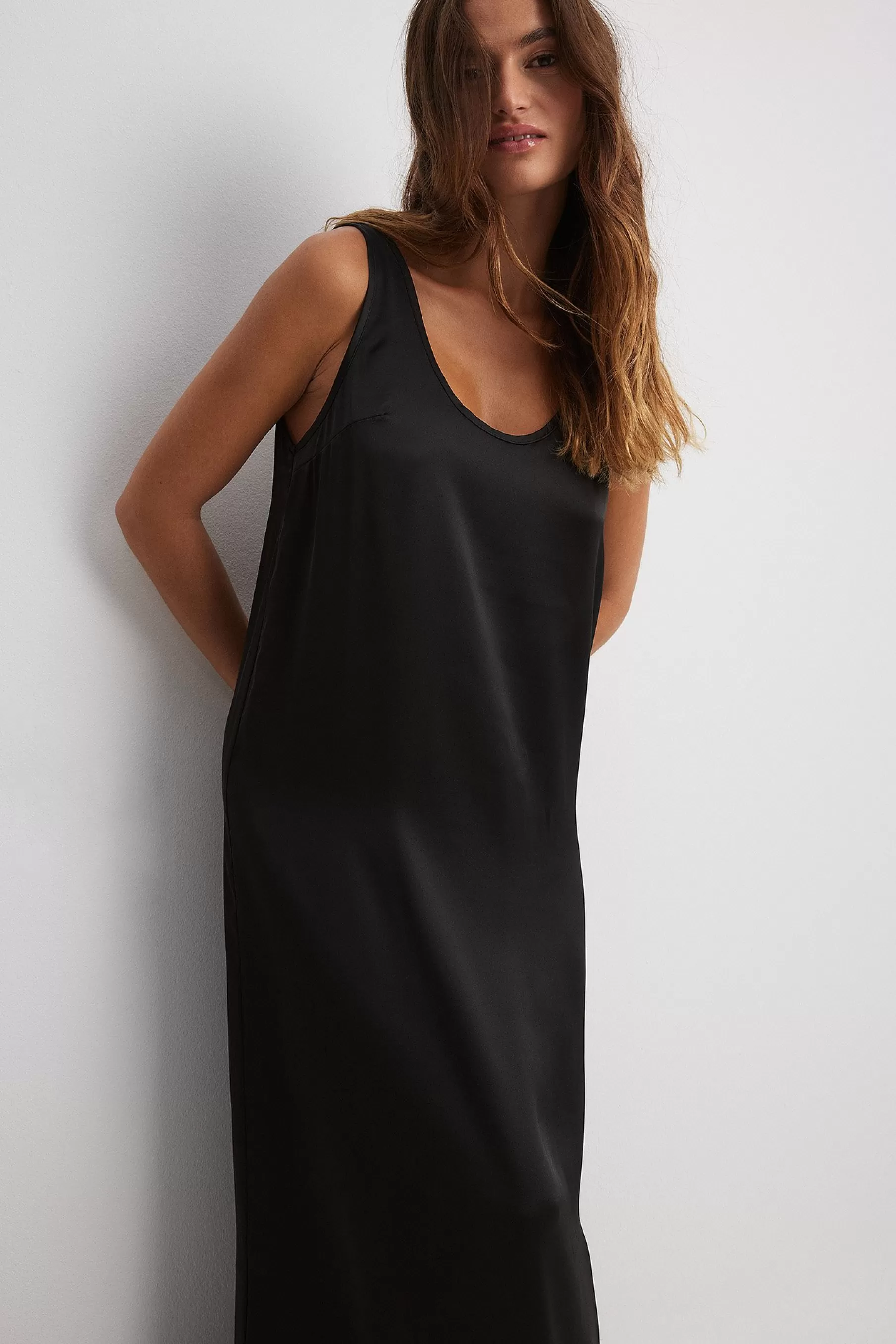 NA-KD Satin U-Neck Maxi Dress Black