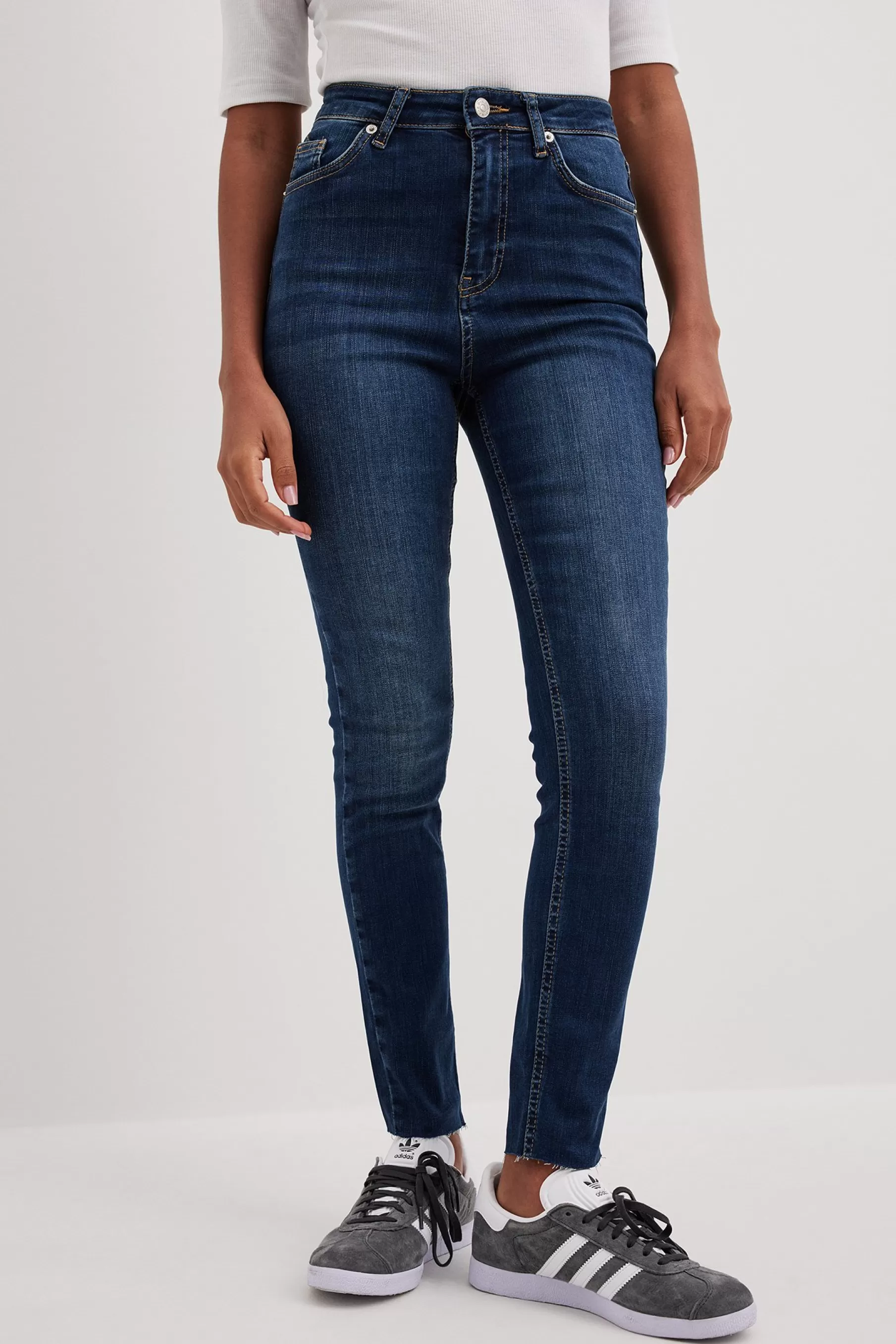 NA-KD Skinny High Waist Raw Hem Jeans Blue