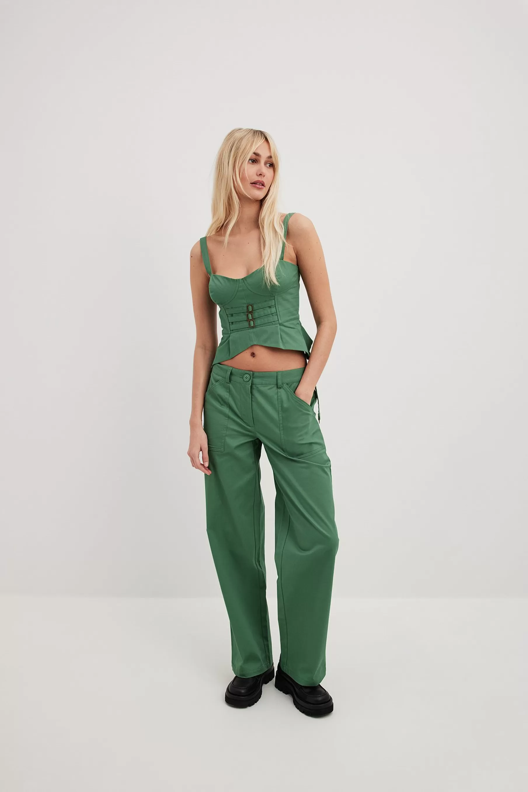 NA-KD Straight Cargo Trousers Green