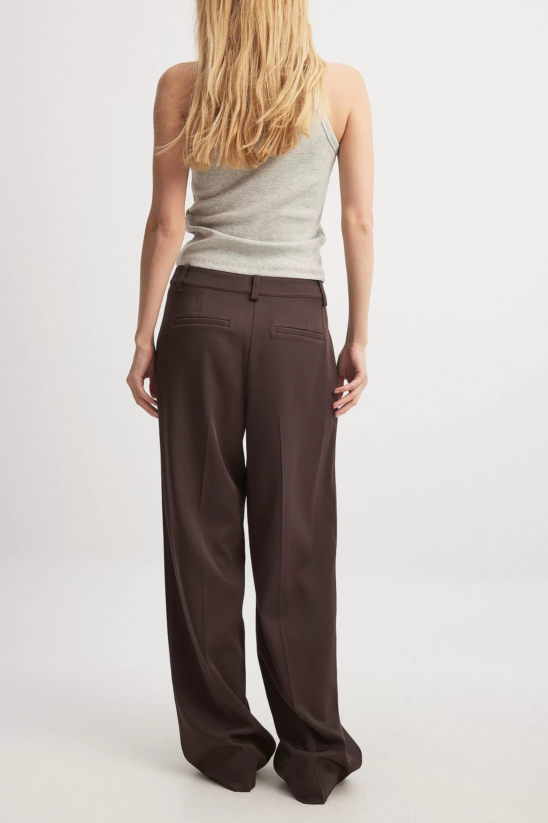 NA-KD Straight Low Waist Suit Pants Brown