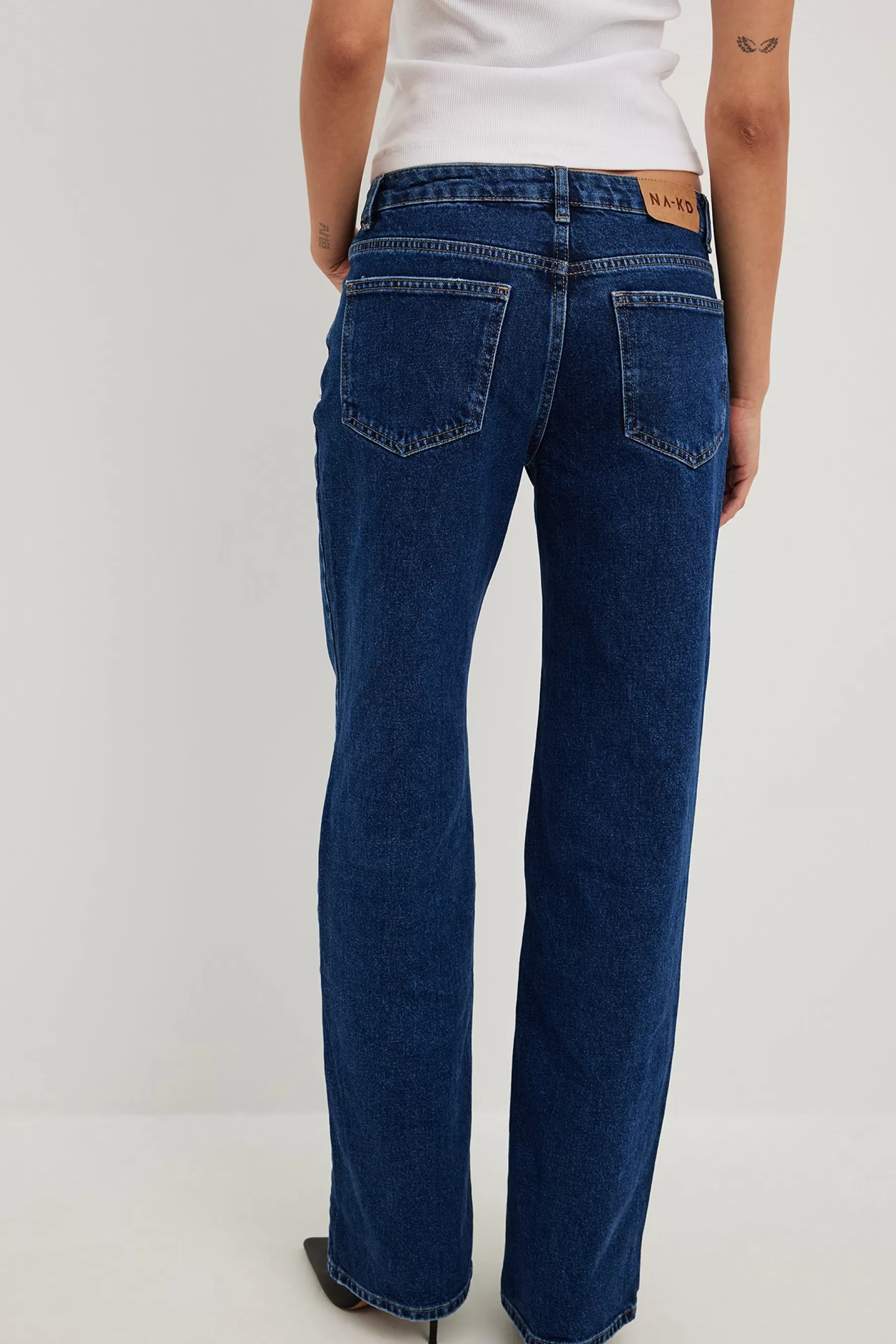 NA-KD Straight Mid Waist Jeans Blue