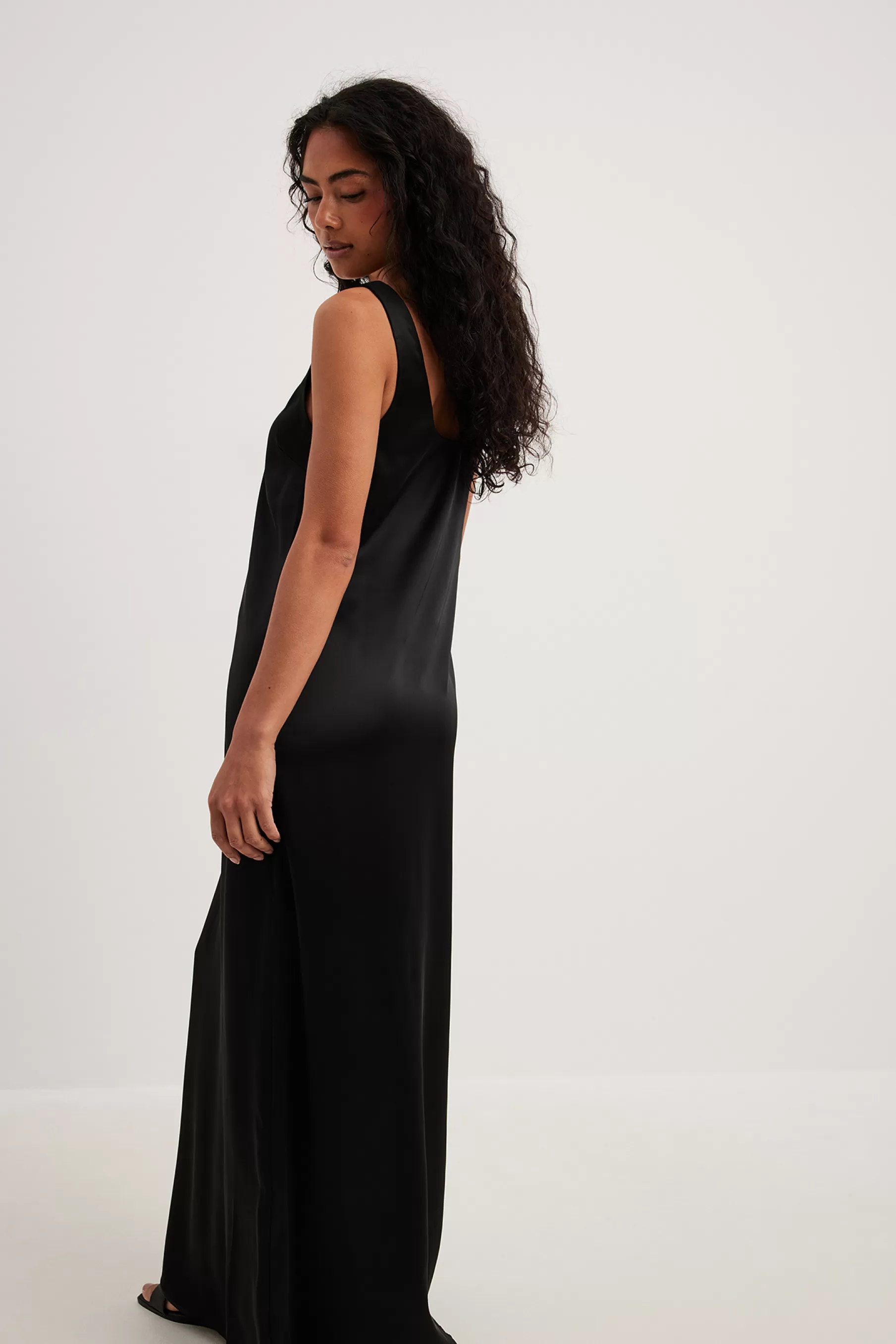 NA-KD Straight Satin Maxi Dress Black