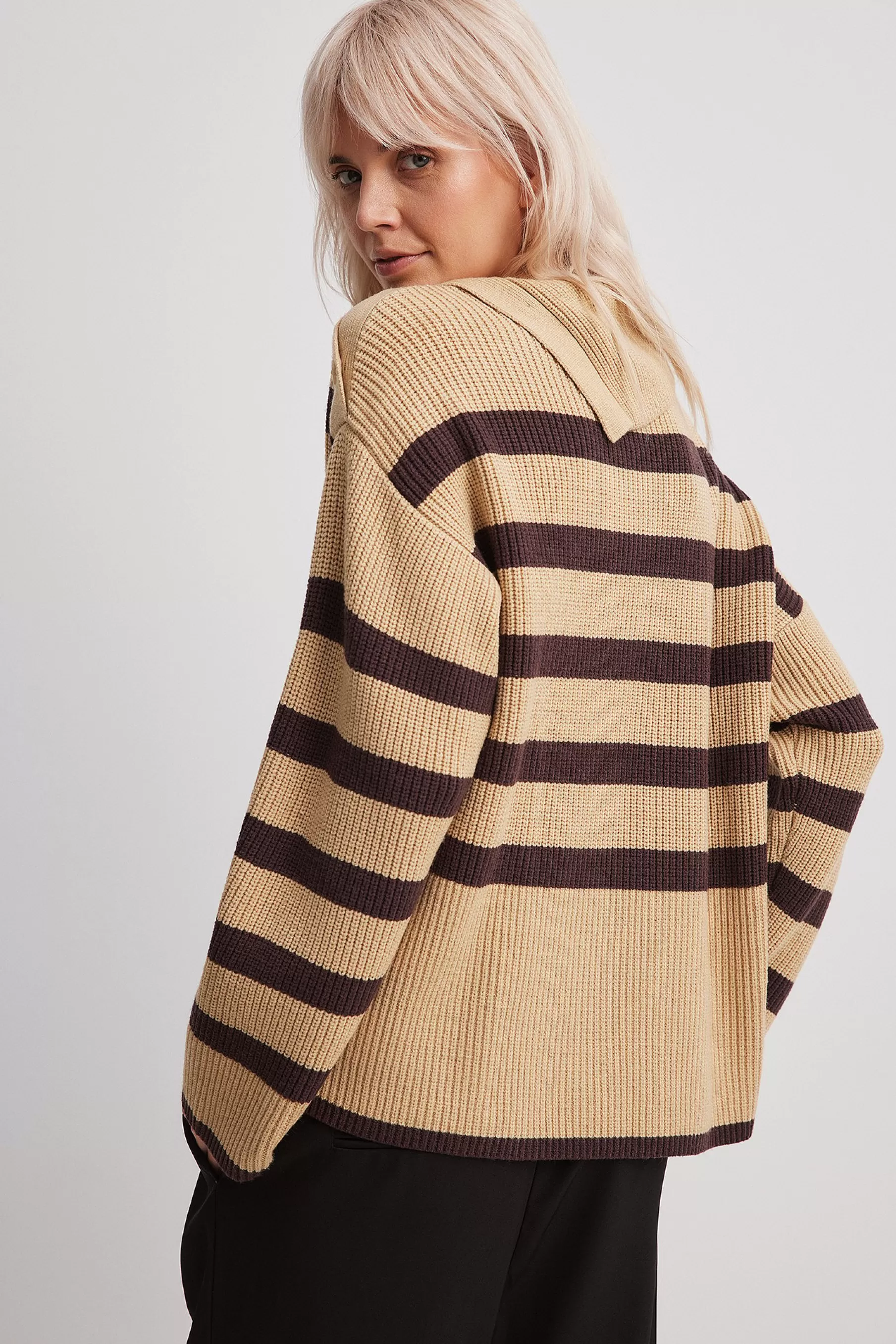 NA-KD Striped Knitted Turtleneck Sweater Beige