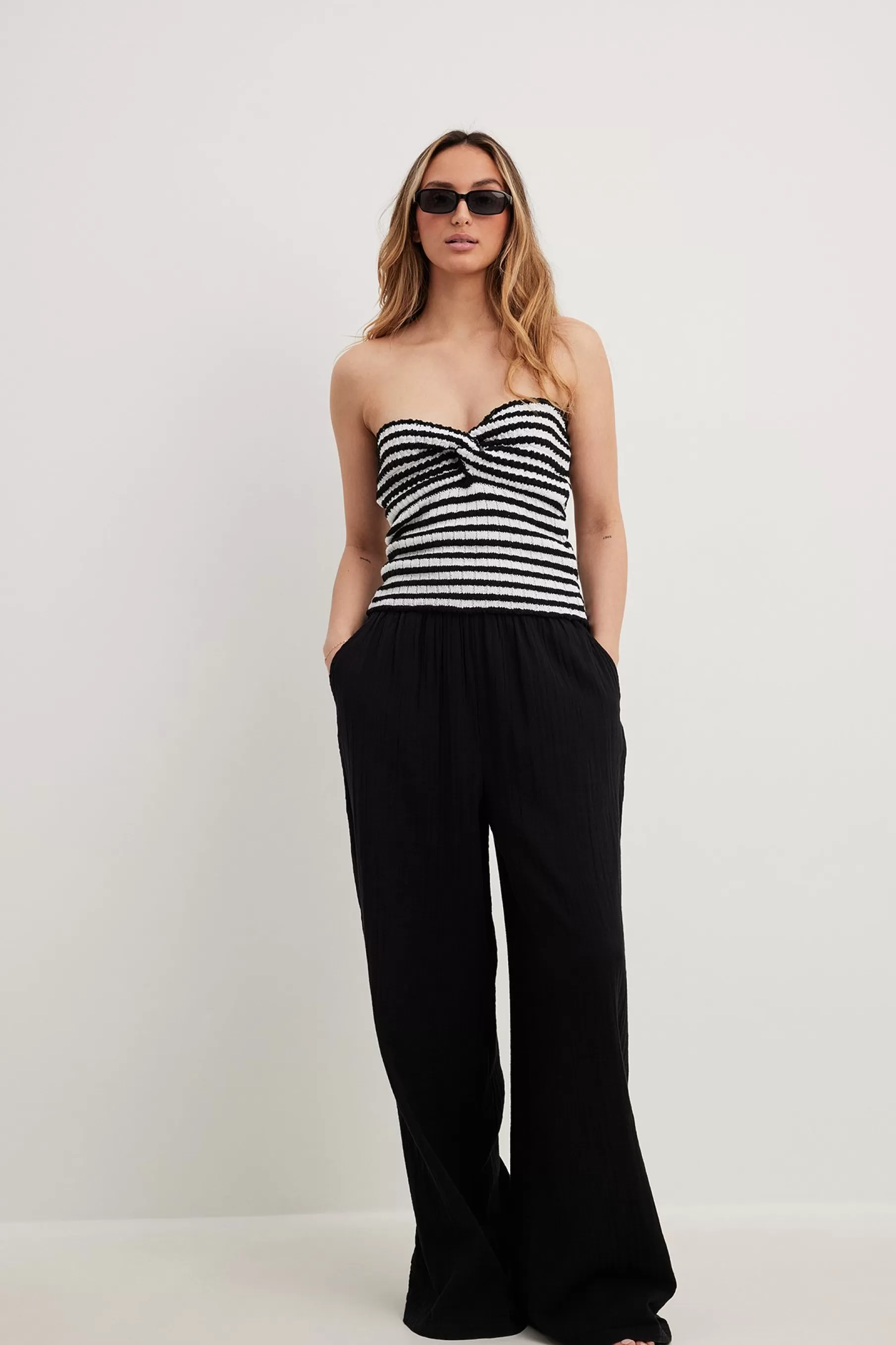 NA-KD Structured Flowy Elastic Waist Pants Black