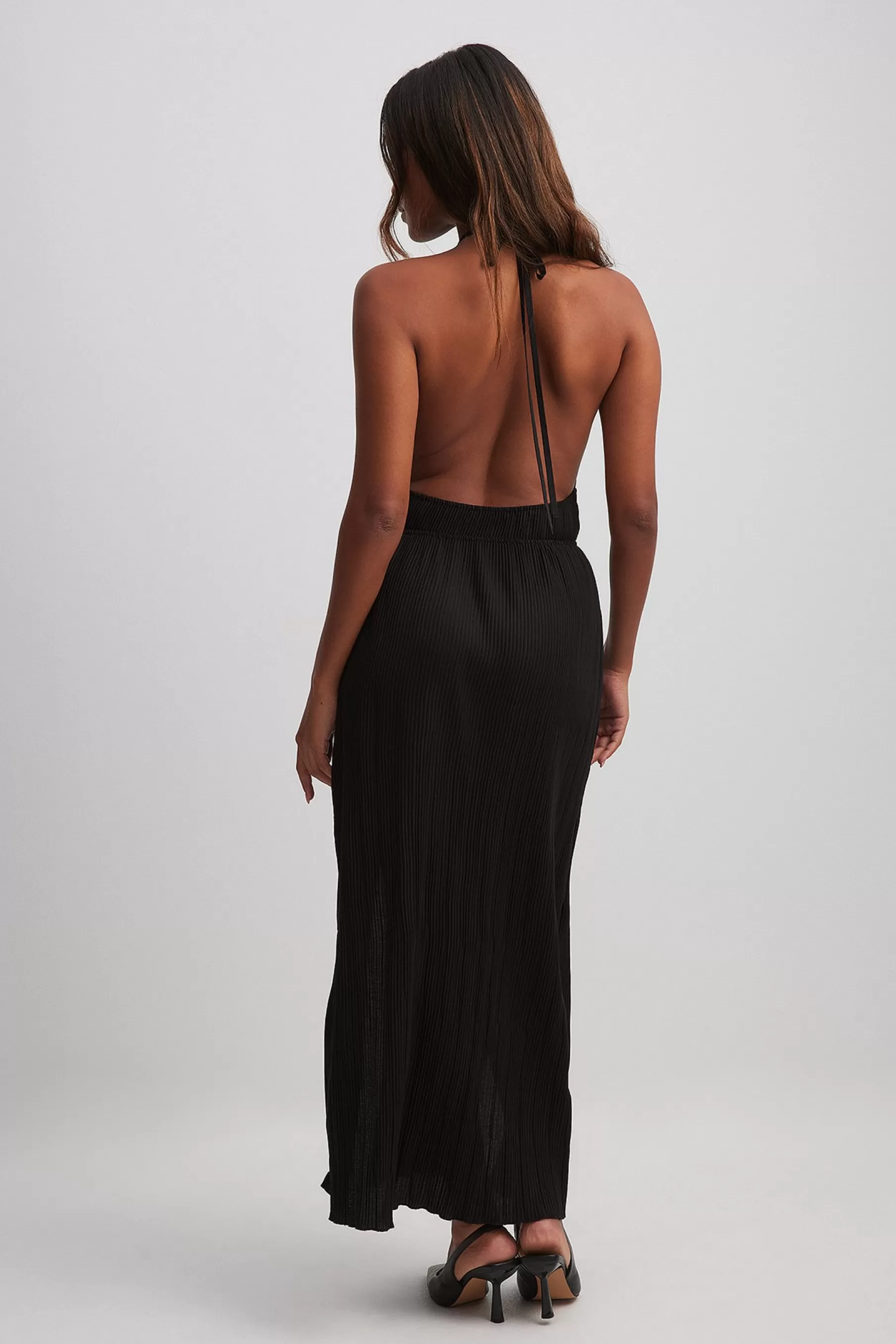 NA-KD Structured Halterneck Maxi Dress Black