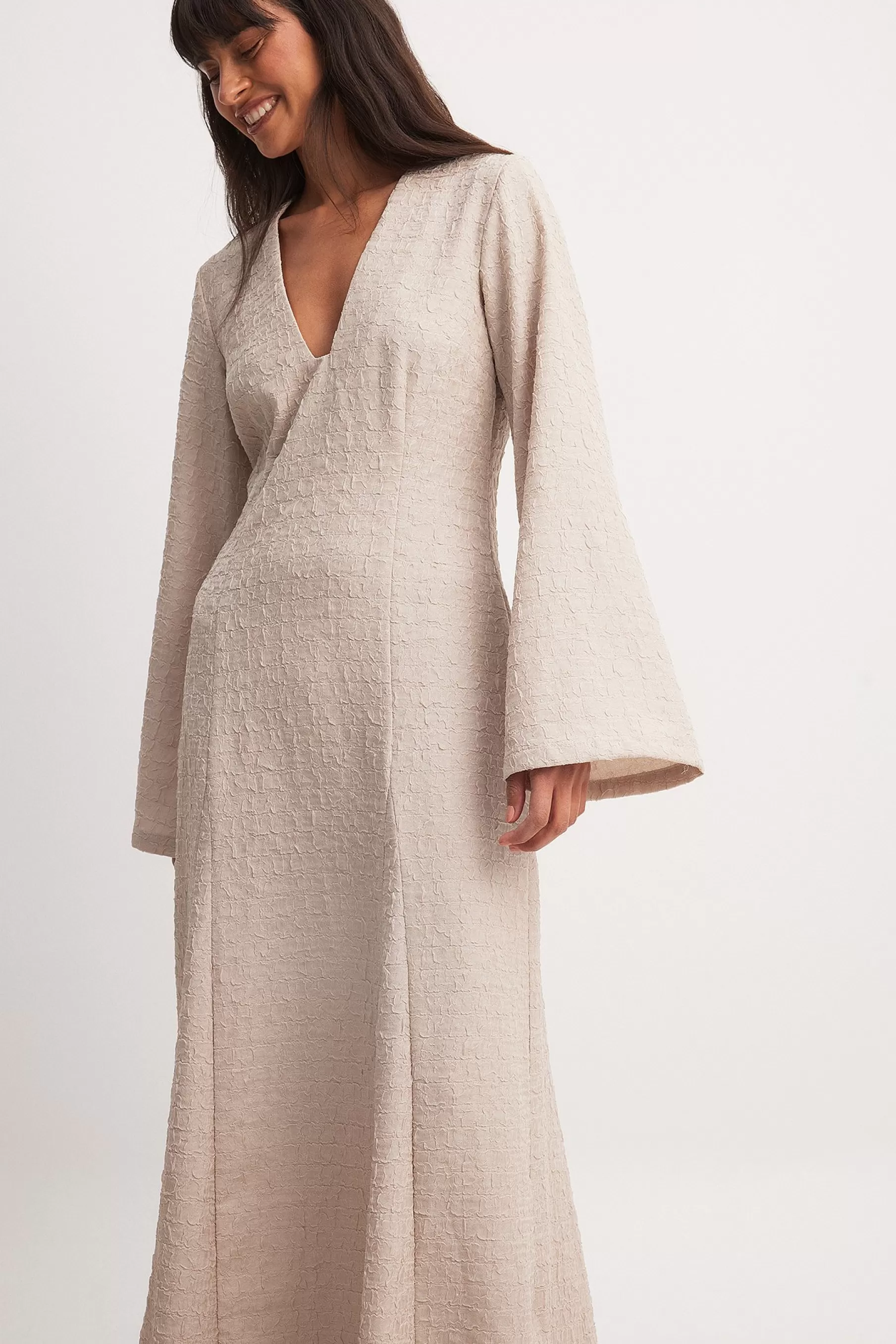 NA-KD Structured Long Sleeve Deep Neck Maxi Dress Beige