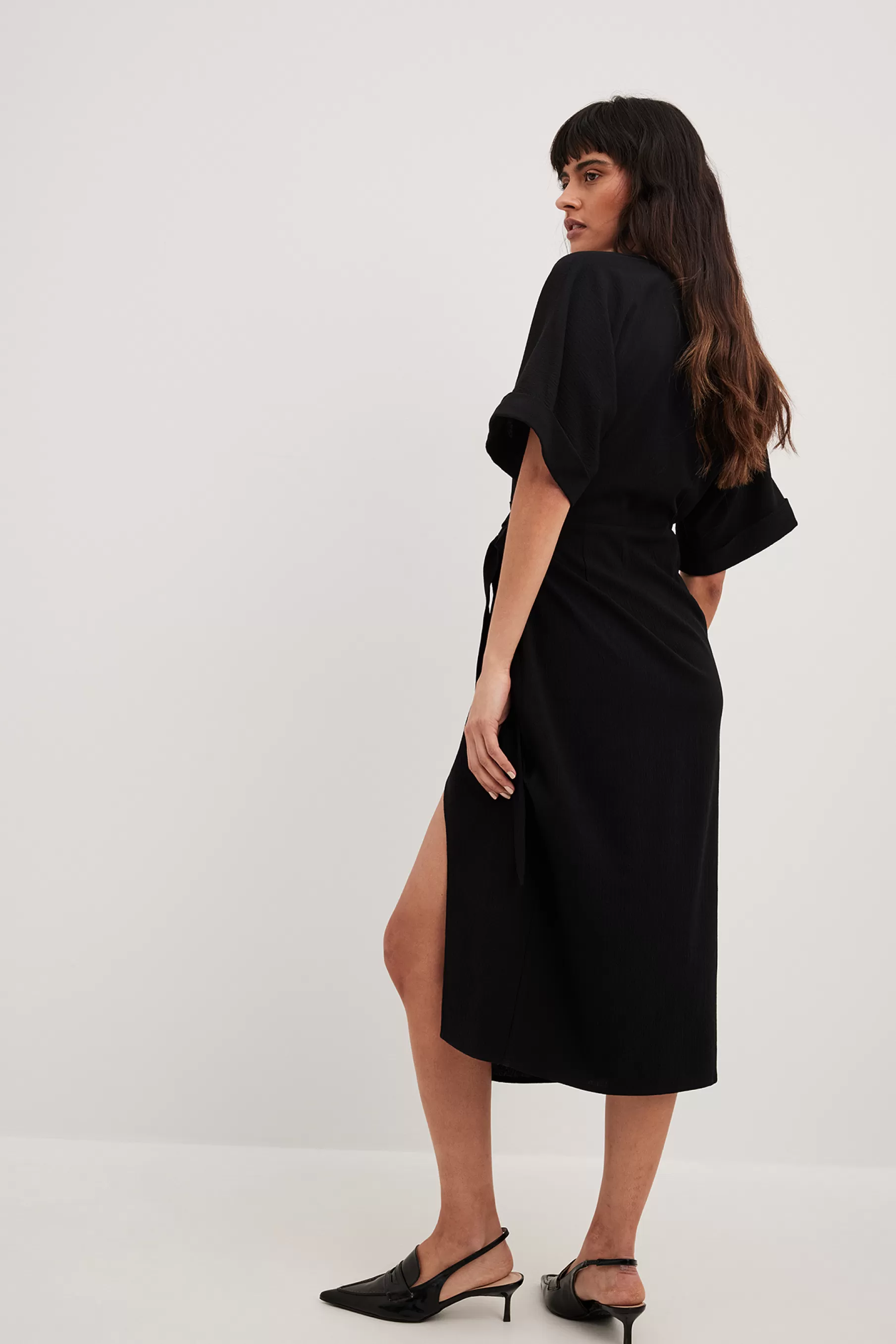 NA-KD Structured Overlap Midi Dress Black