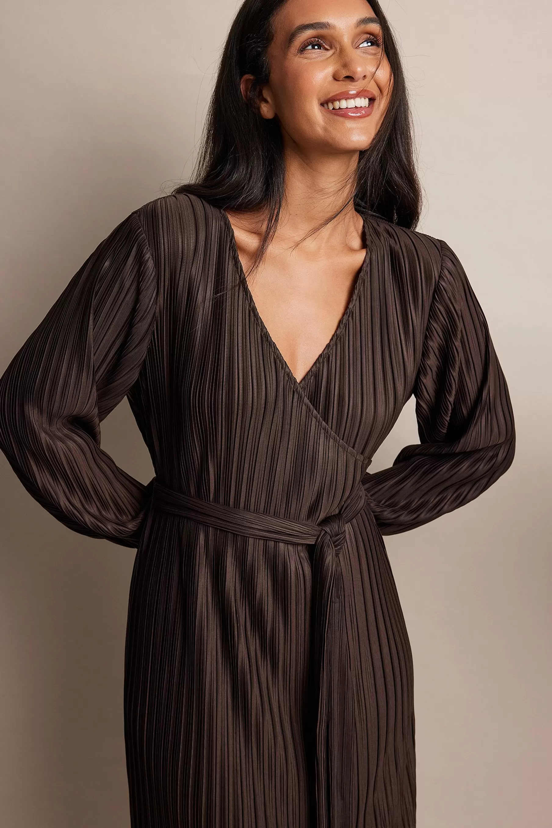 NA-KD Structured Overlap Midi Dress Brown