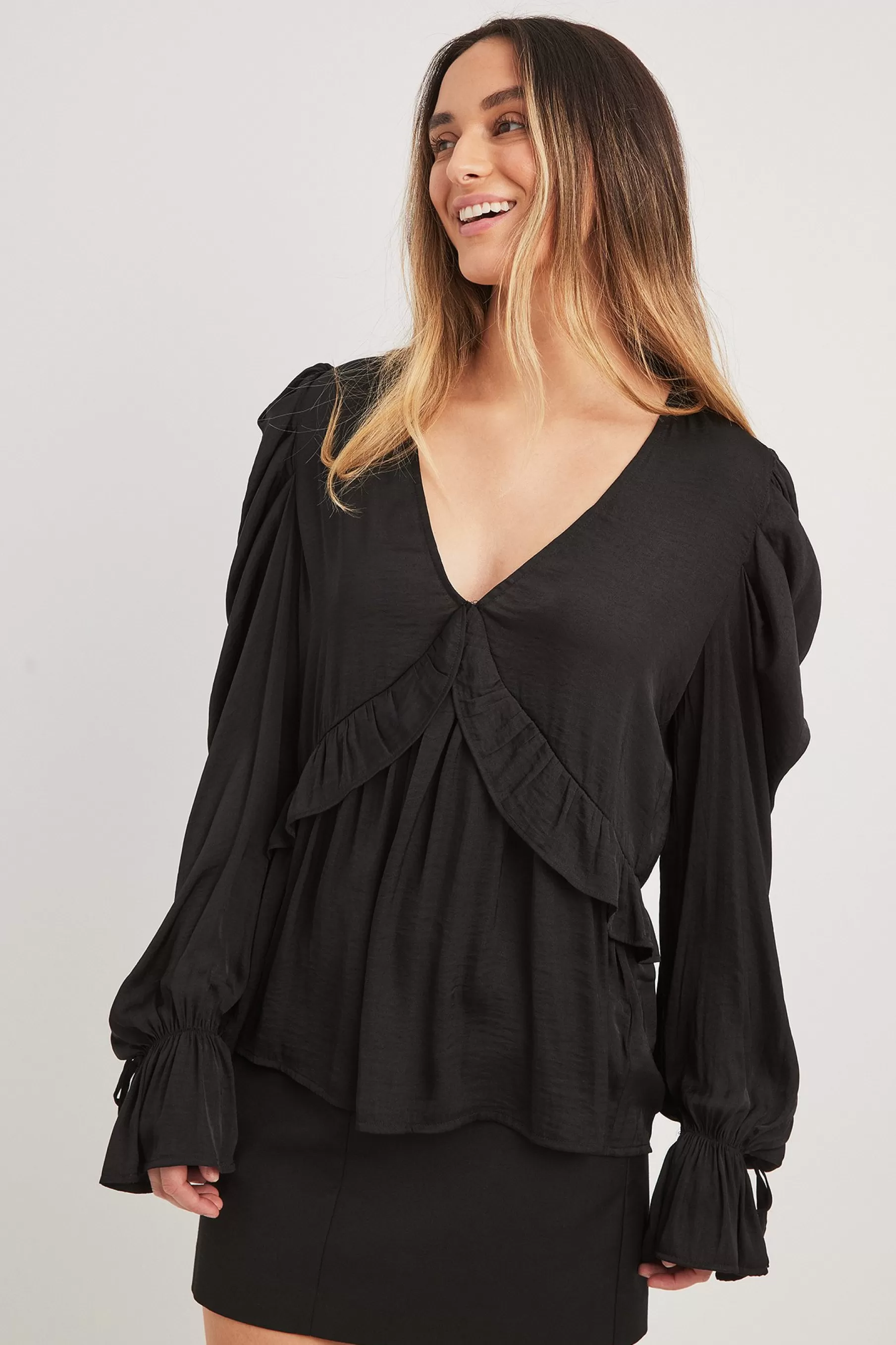 NA-KD Structured Ruffle Detail Tie Sleeve Blouse Black