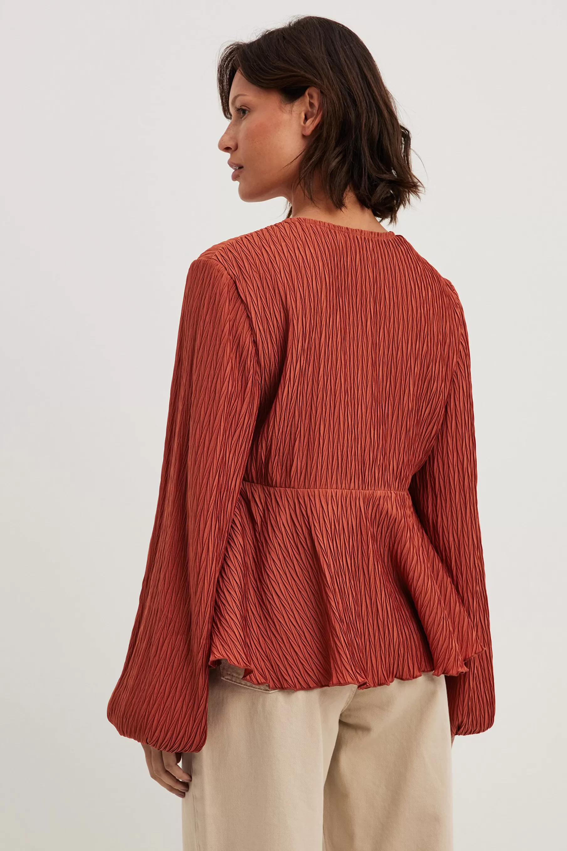 NA-KD Structured V-neck LS Blouse Red