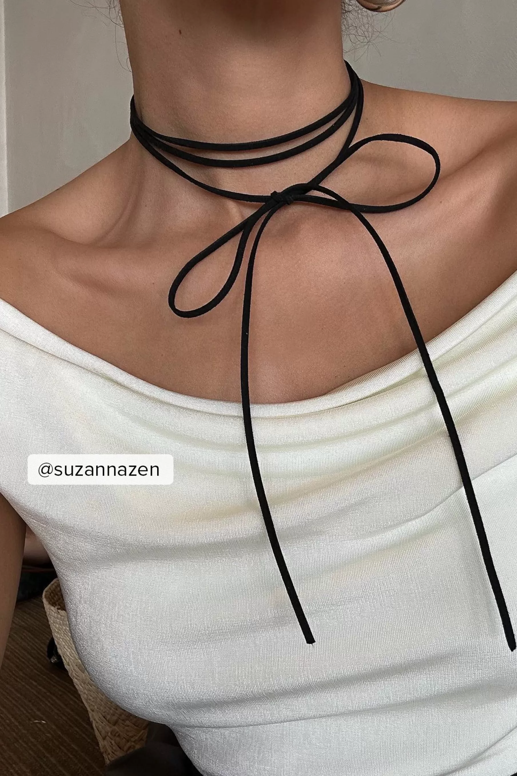 NA-KD Suede Strap Necklace Black