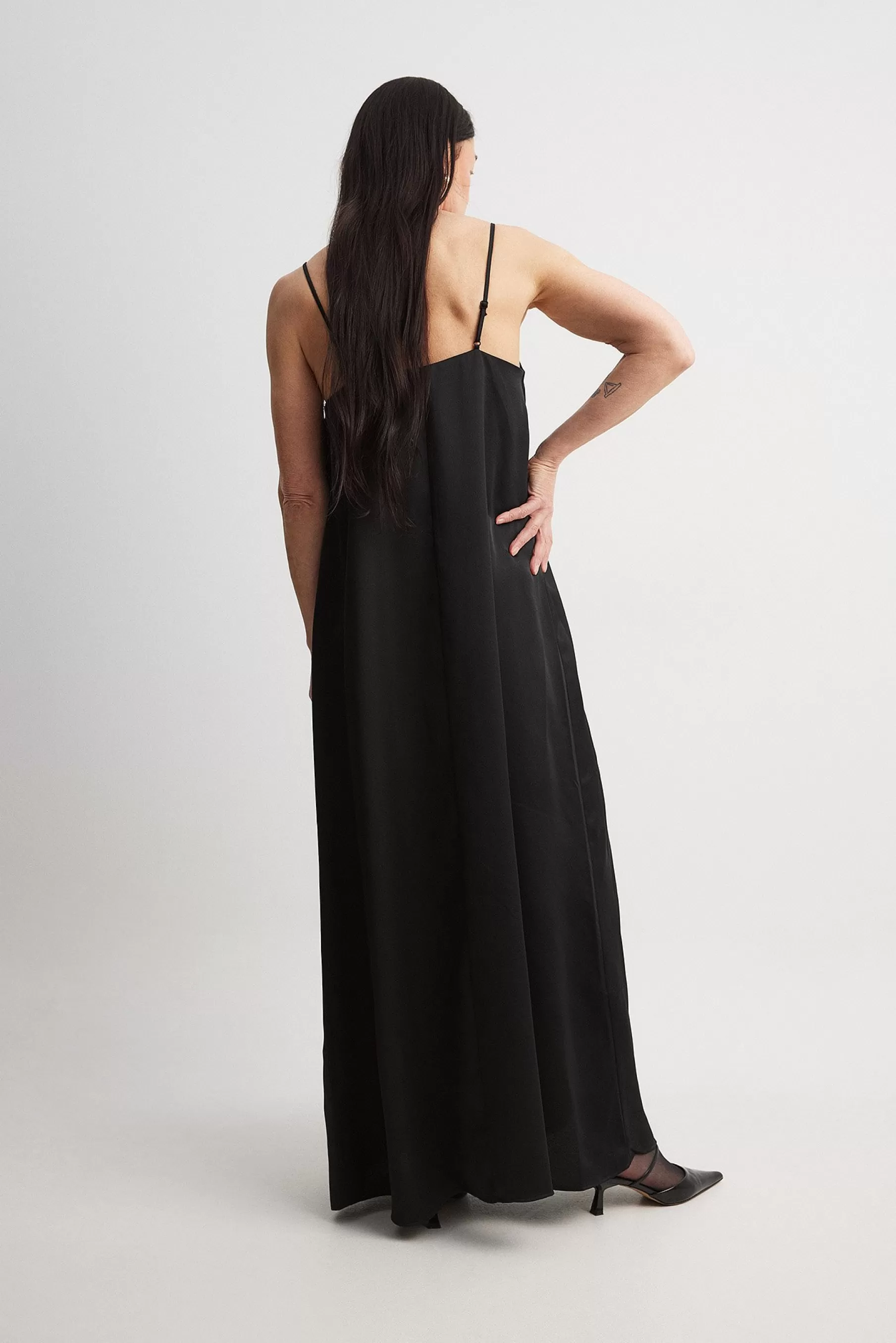 NA-KD Thin Strap Maxi Dress Black