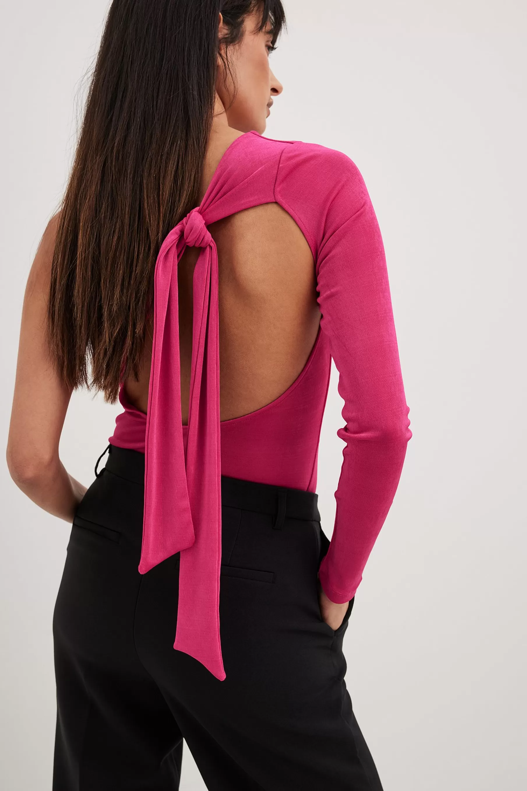 NA-KD Tie Back Body Pink