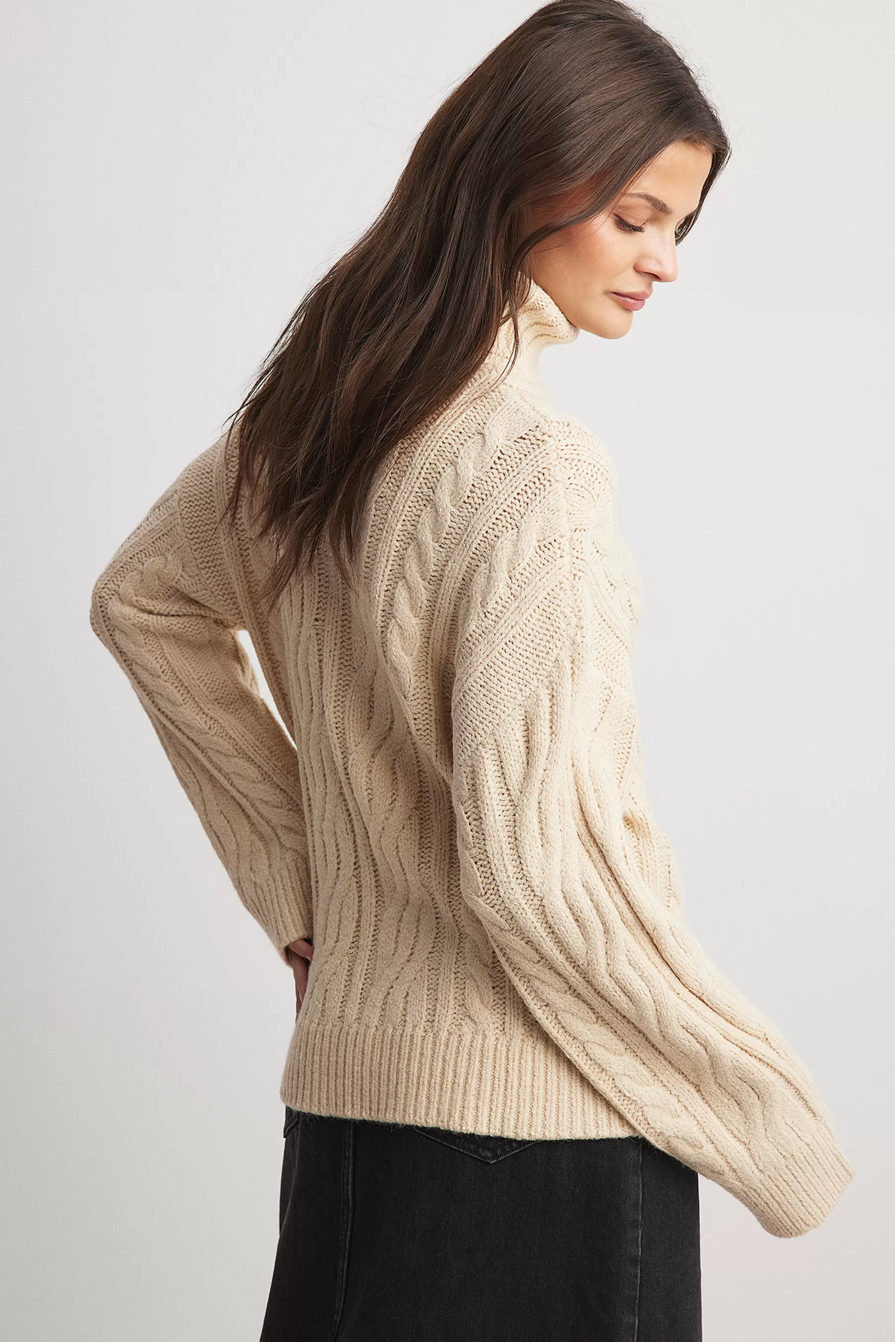 NA-KD Turtleneck Knitted Cable Sweater Beige